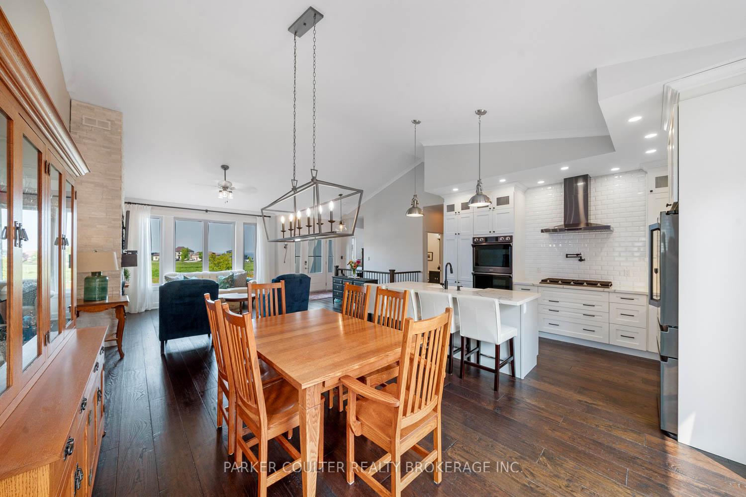 Photo 13 of 590 Taylor Drive, Midland — HOMEH