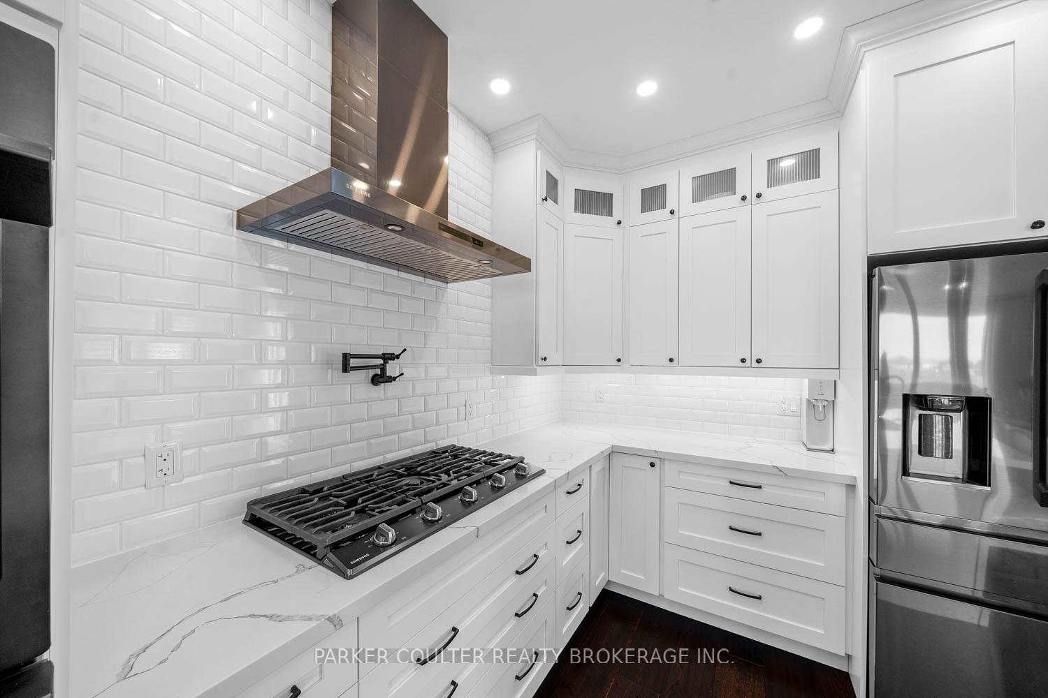 Photo 15 of 590 Taylor Drive, Midland — HOMEH