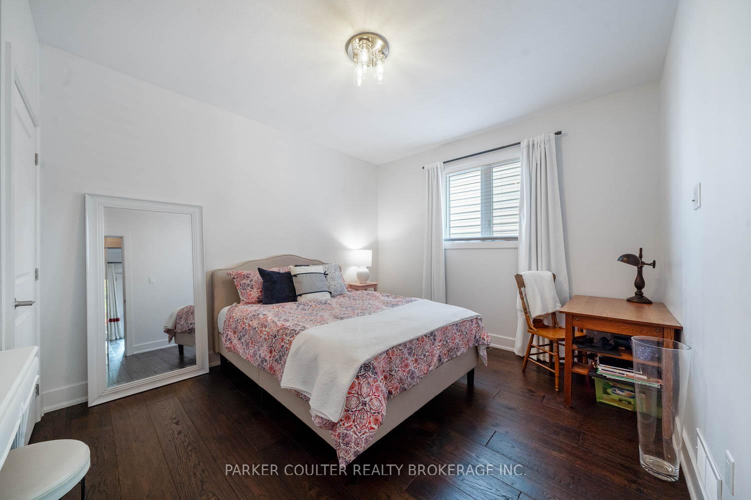 Photo 17 of 590 Taylor Drive, Midland — HOMEH