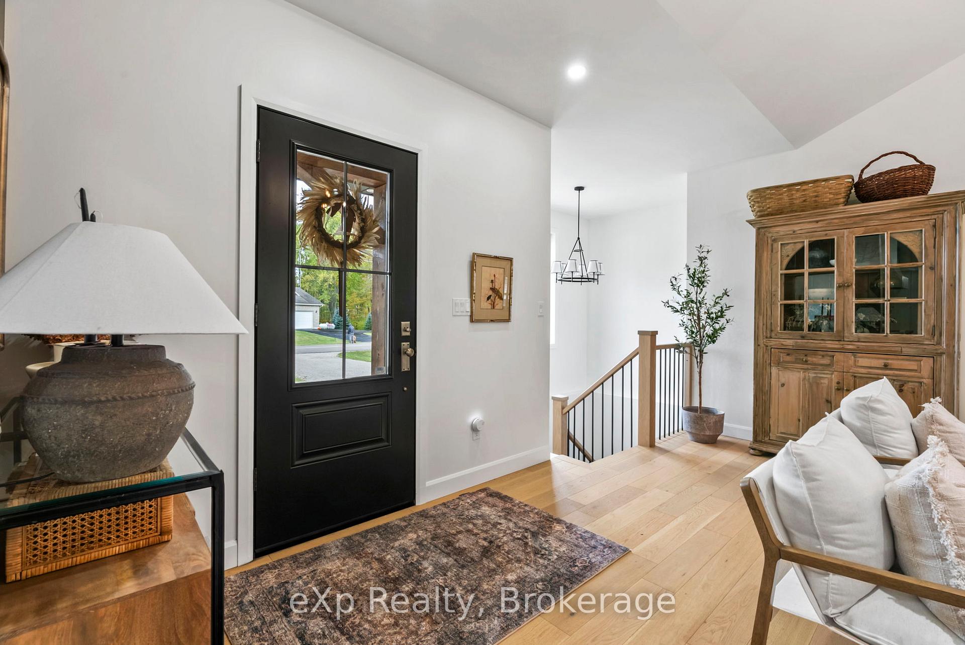 Photo 3 of 63 Regency Drive, Minto — HOMEH