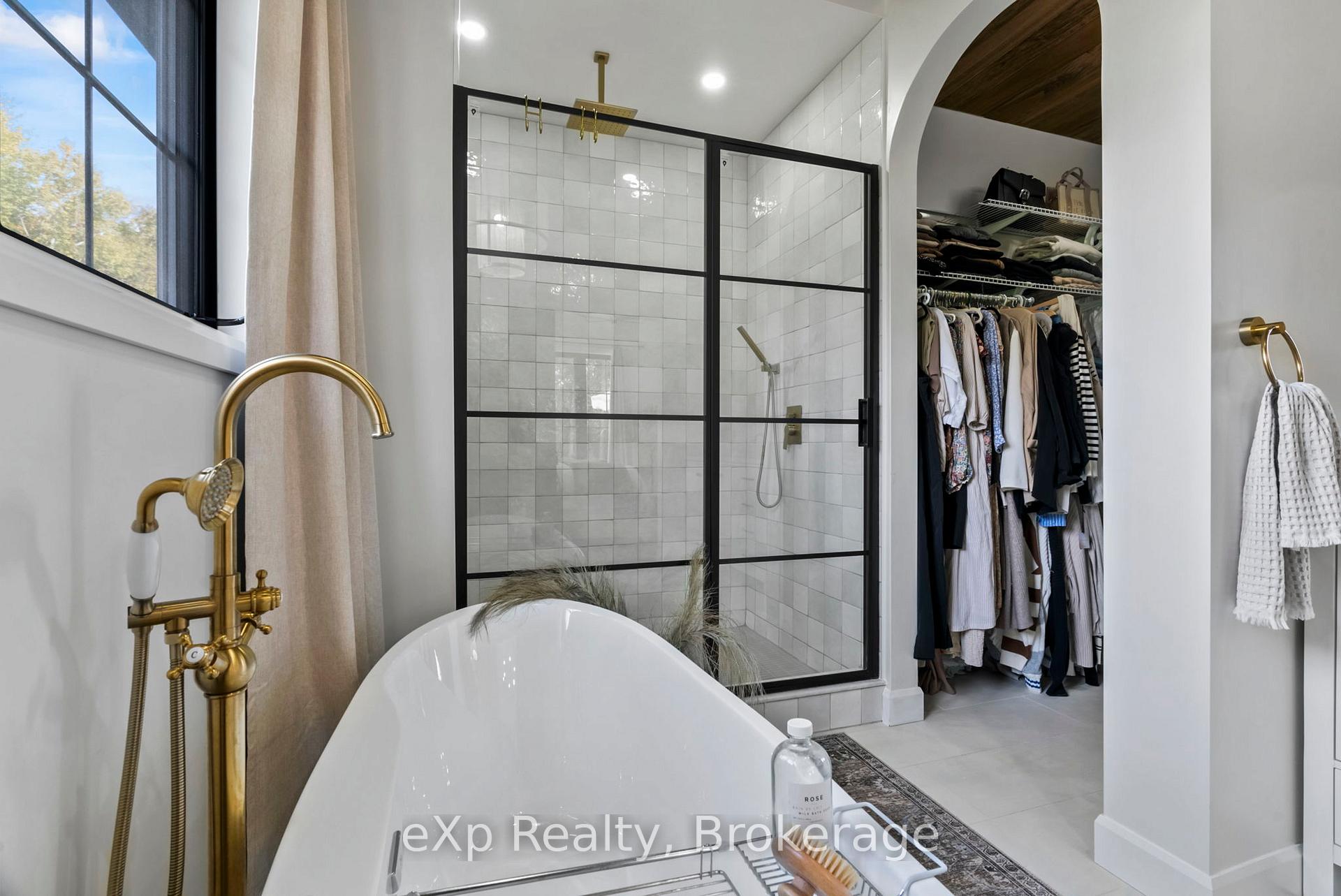 Photo 26 of 63 Regency Drive, Minto — HOMEH