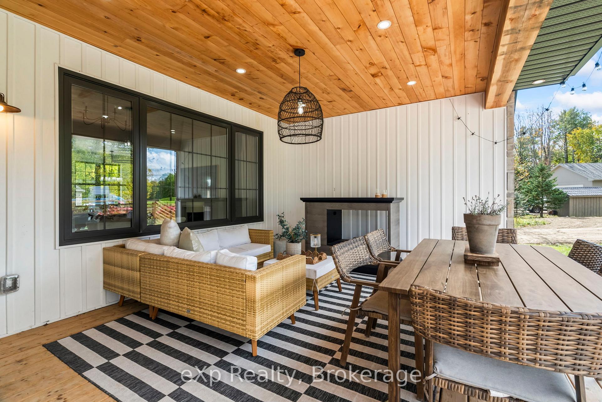 Photo 33 of 63 Regency Drive, Minto — HOMEH