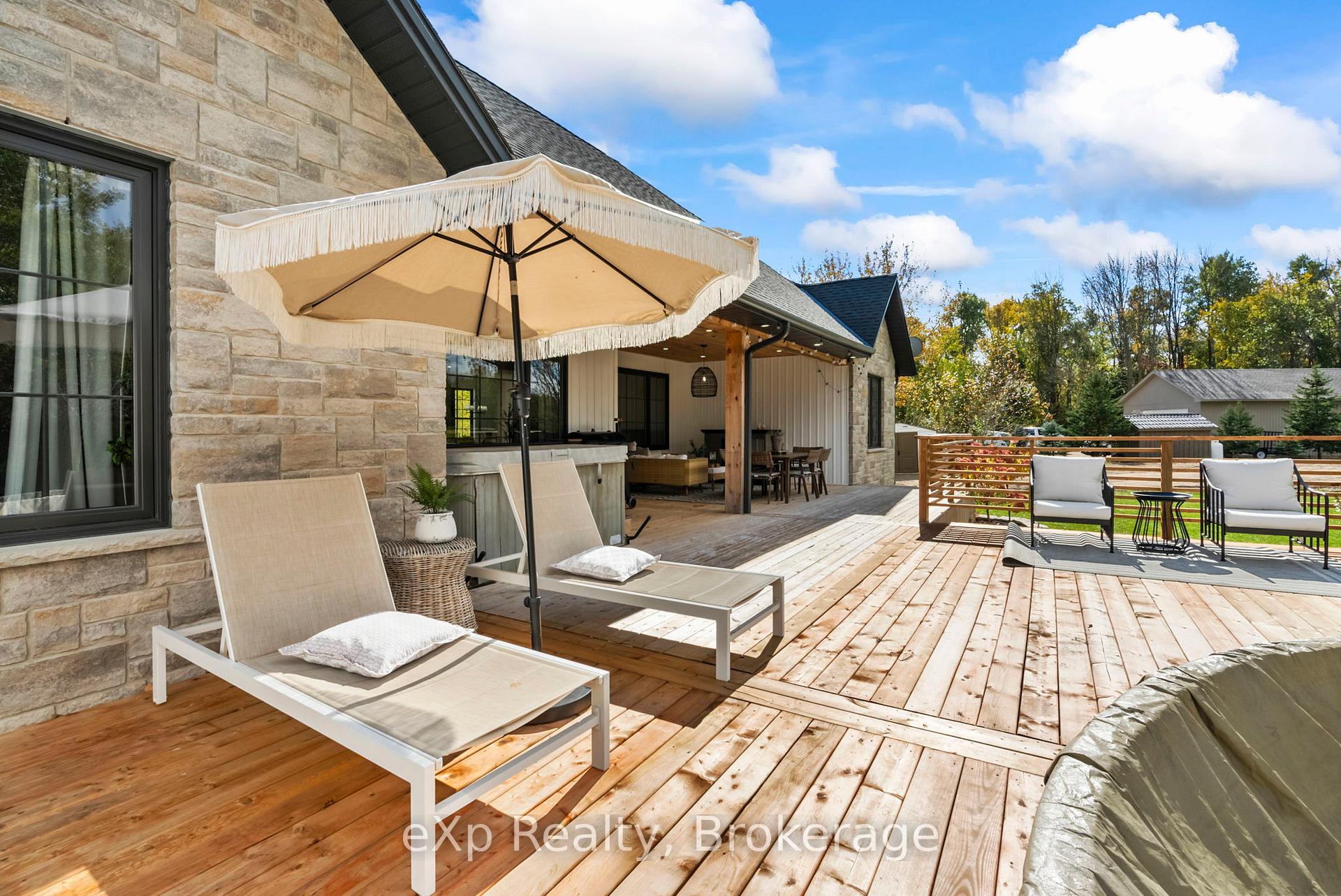 Photo 37 of 63 Regency Drive, Minto — HOMEH