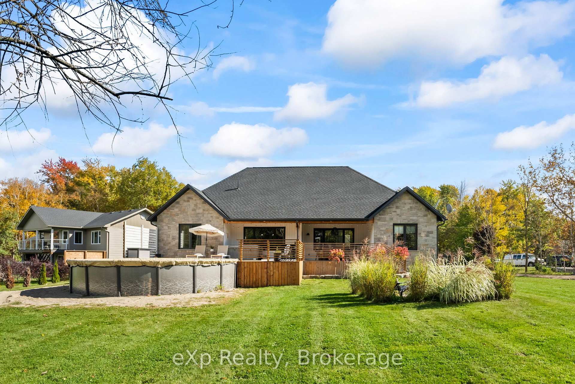 Photo 39 of 63 Regency Drive, Minto — HOMEH