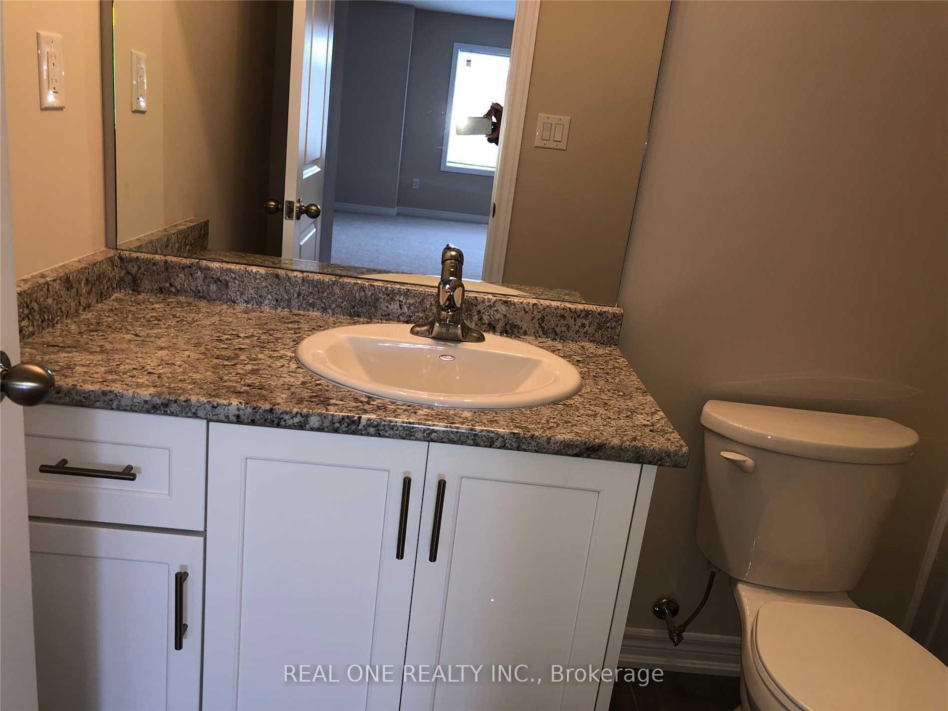 Photo 18 of 29 Callon Drive, Hamilton, Ancaster — HOMEH