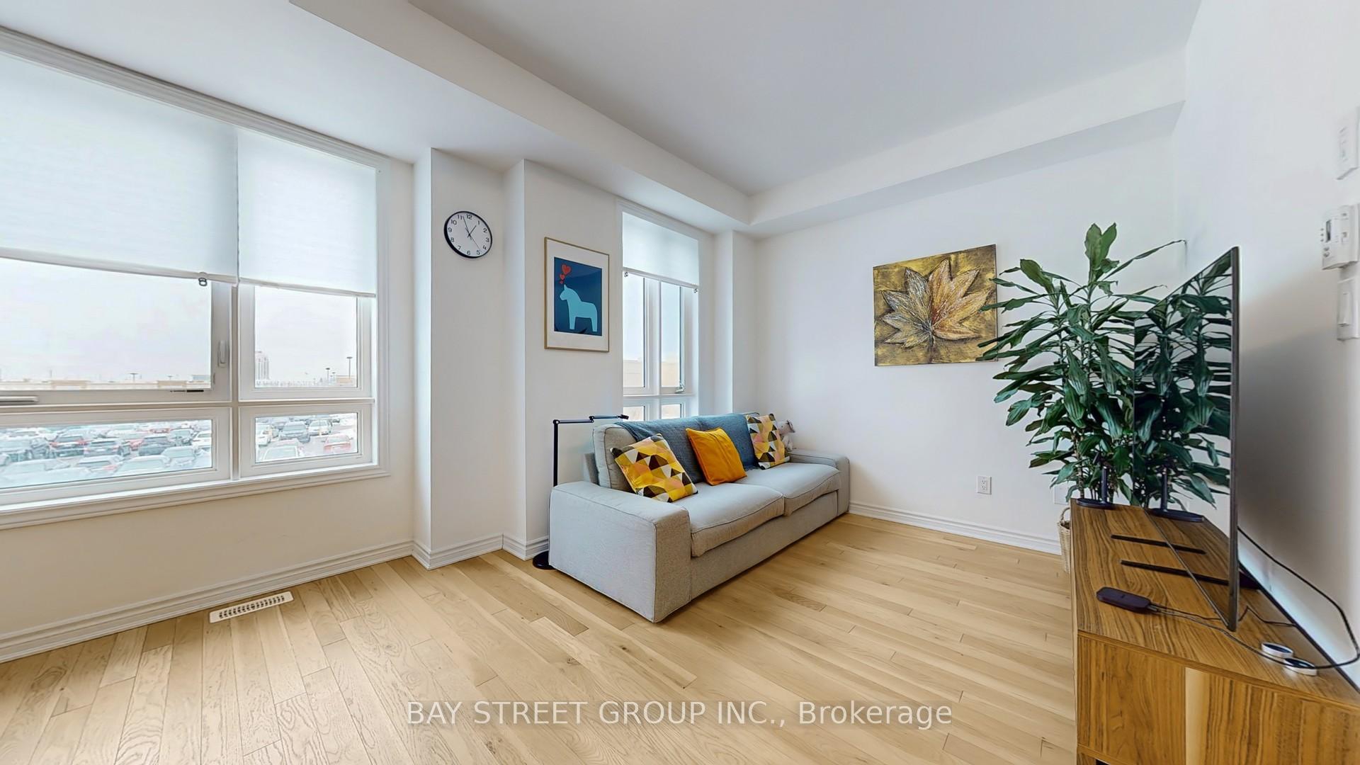 Photo 3 of 88 Imperial College Lane, Markham, Wismer — HOMEH