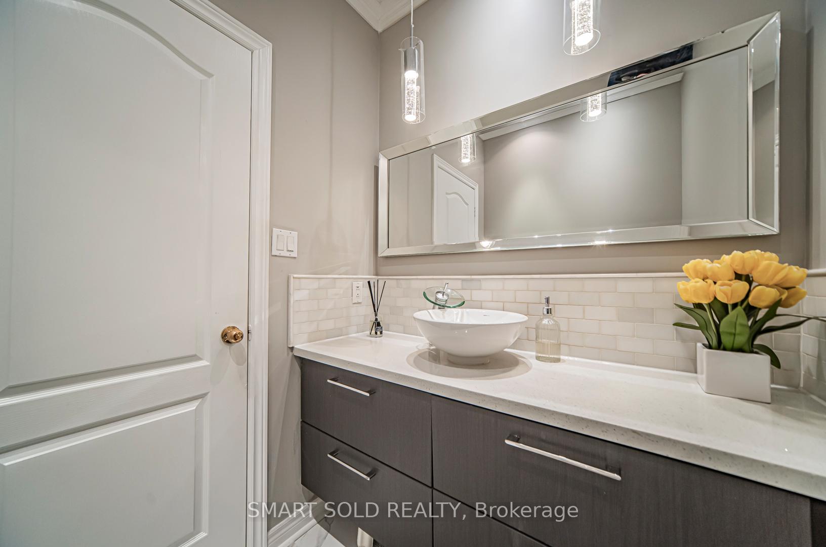 Photo 10 of 25 Barnstone Drive, Markham, Wismer — HOMEH