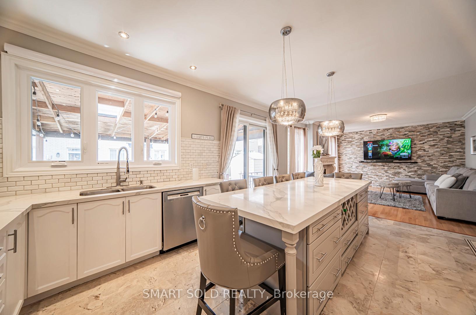 Photo 14 of 25 Barnstone Drive, Markham, Wismer — HOMEH