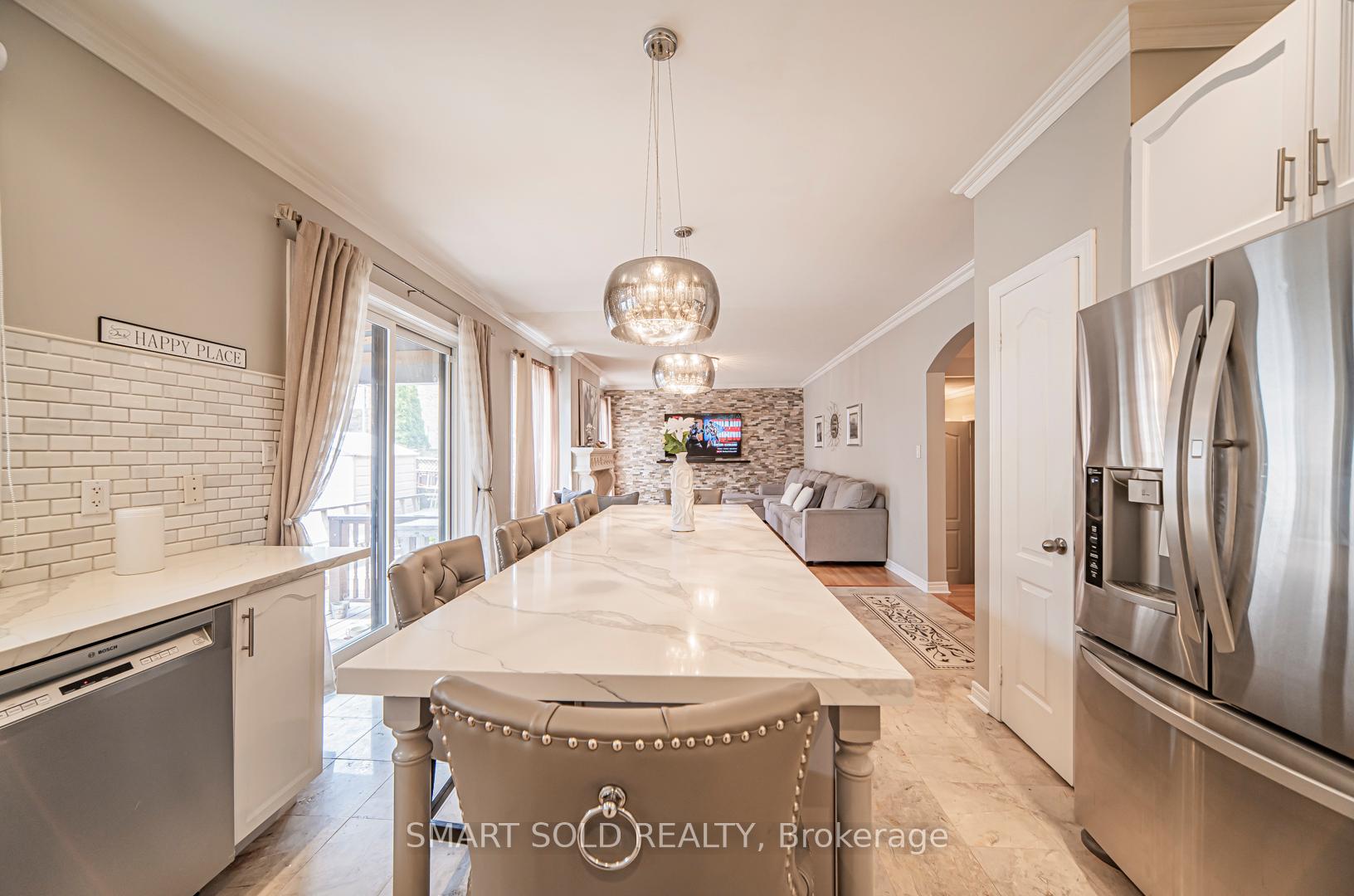 Photo 15 of 25 Barnstone Drive, Markham, Wismer — HOMEH
