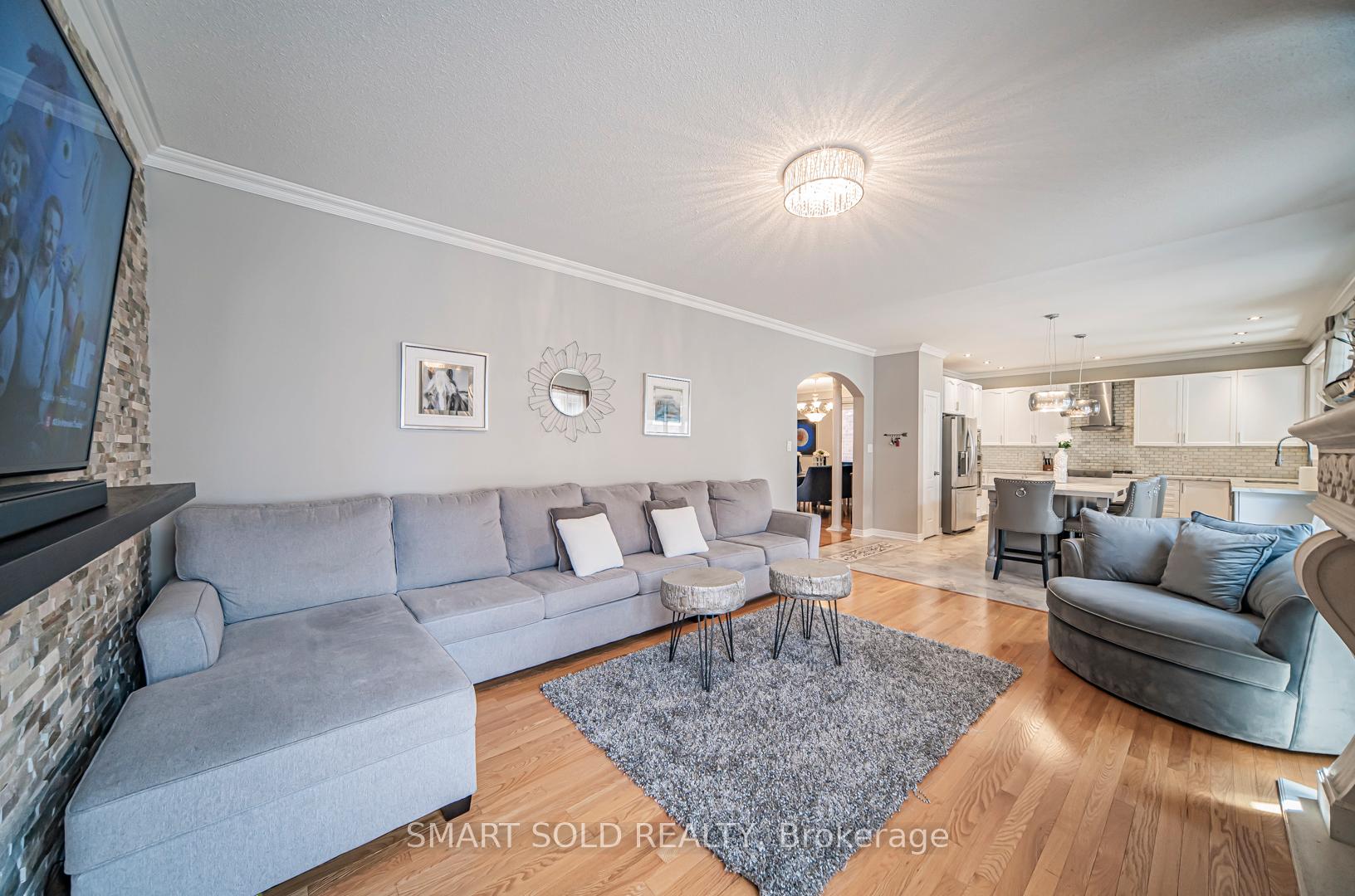 Photo 16 of 25 Barnstone Drive, Markham, Wismer — HOMEH