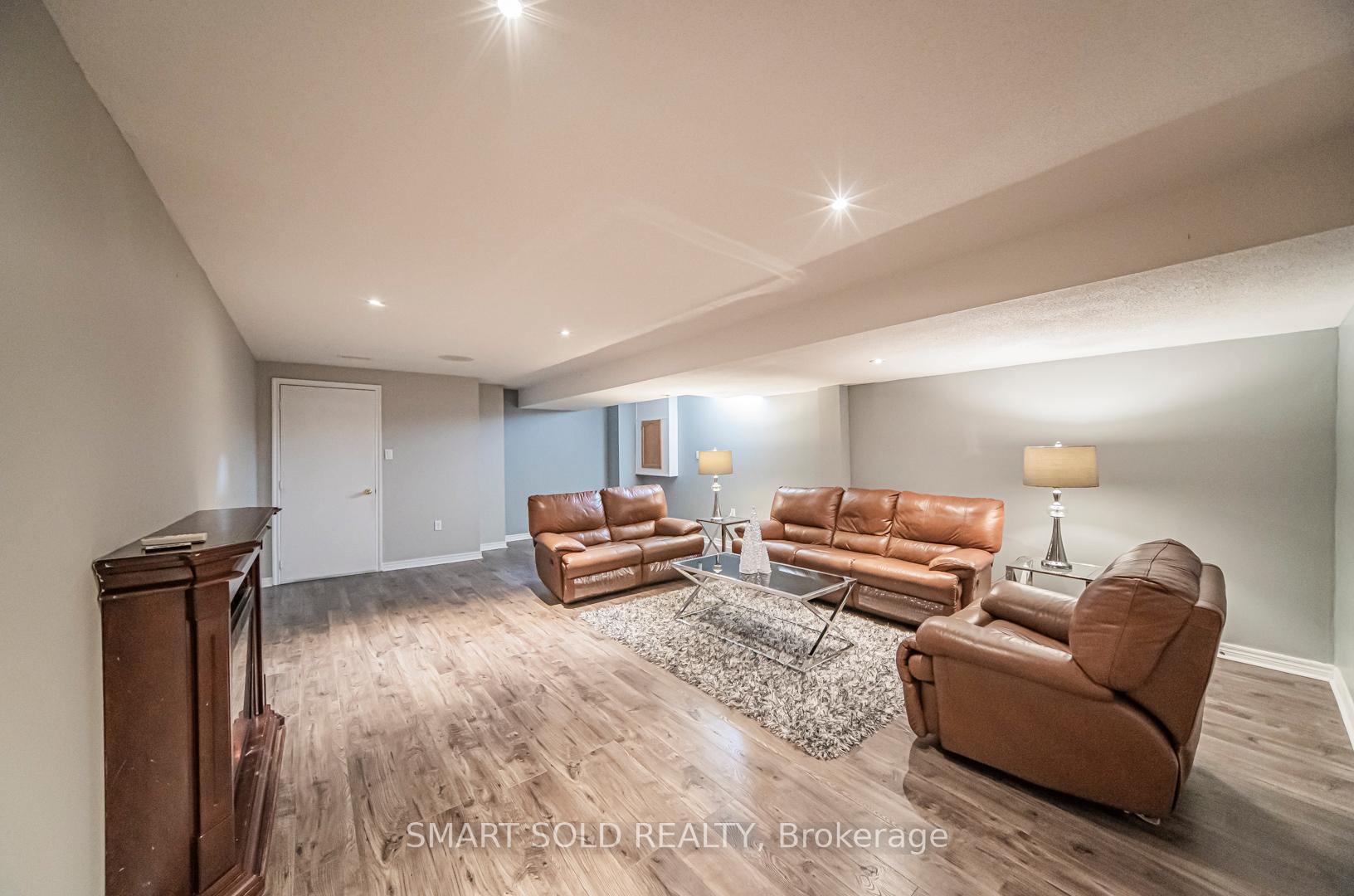 Photo 36 of 25 Barnstone Drive, Markham, Wismer — HOMEH