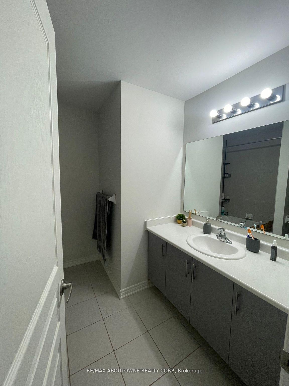 Photo 16 of 66 Bradbury Road, Hamilton, Stoney Creek Mountain — HOMEH