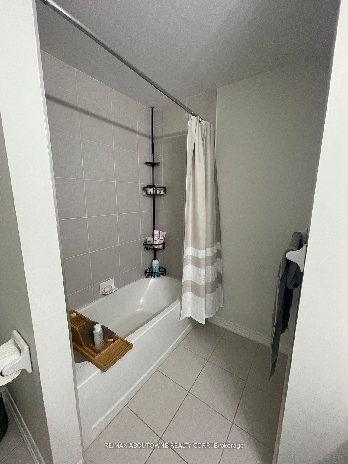 Photo 17 of 66 Bradbury Road, Hamilton, Stoney Creek Mountain — HOMEH