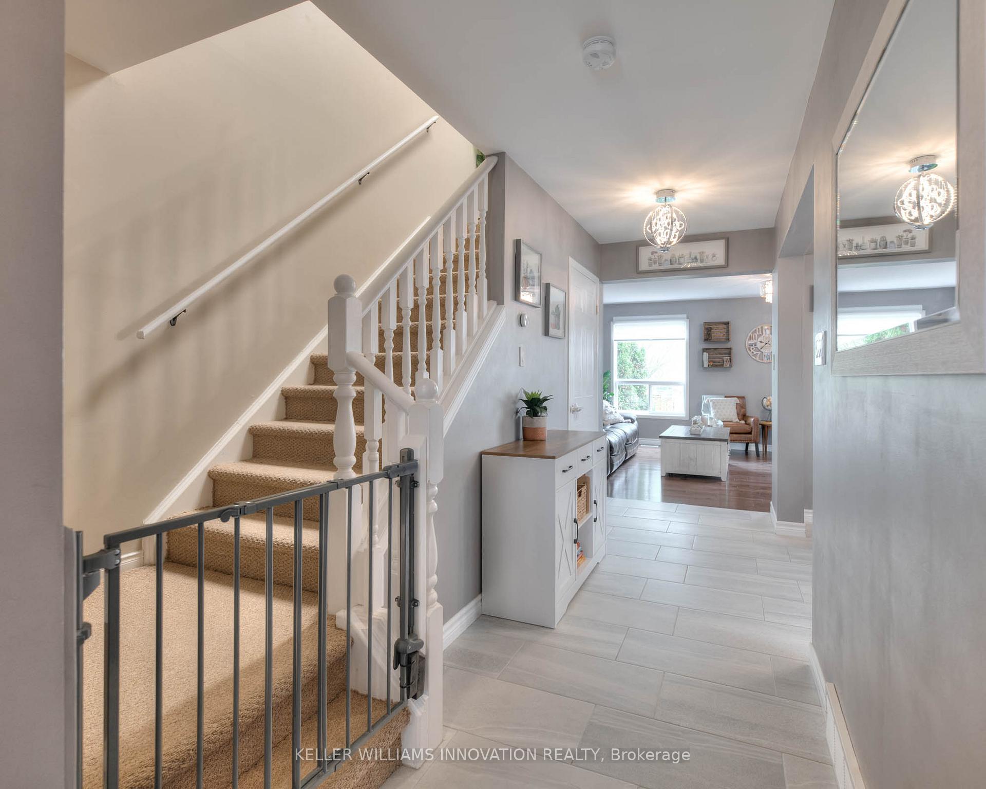 Photo 5 of 72 Westmeadow Drive, Kitchener — HOMEH