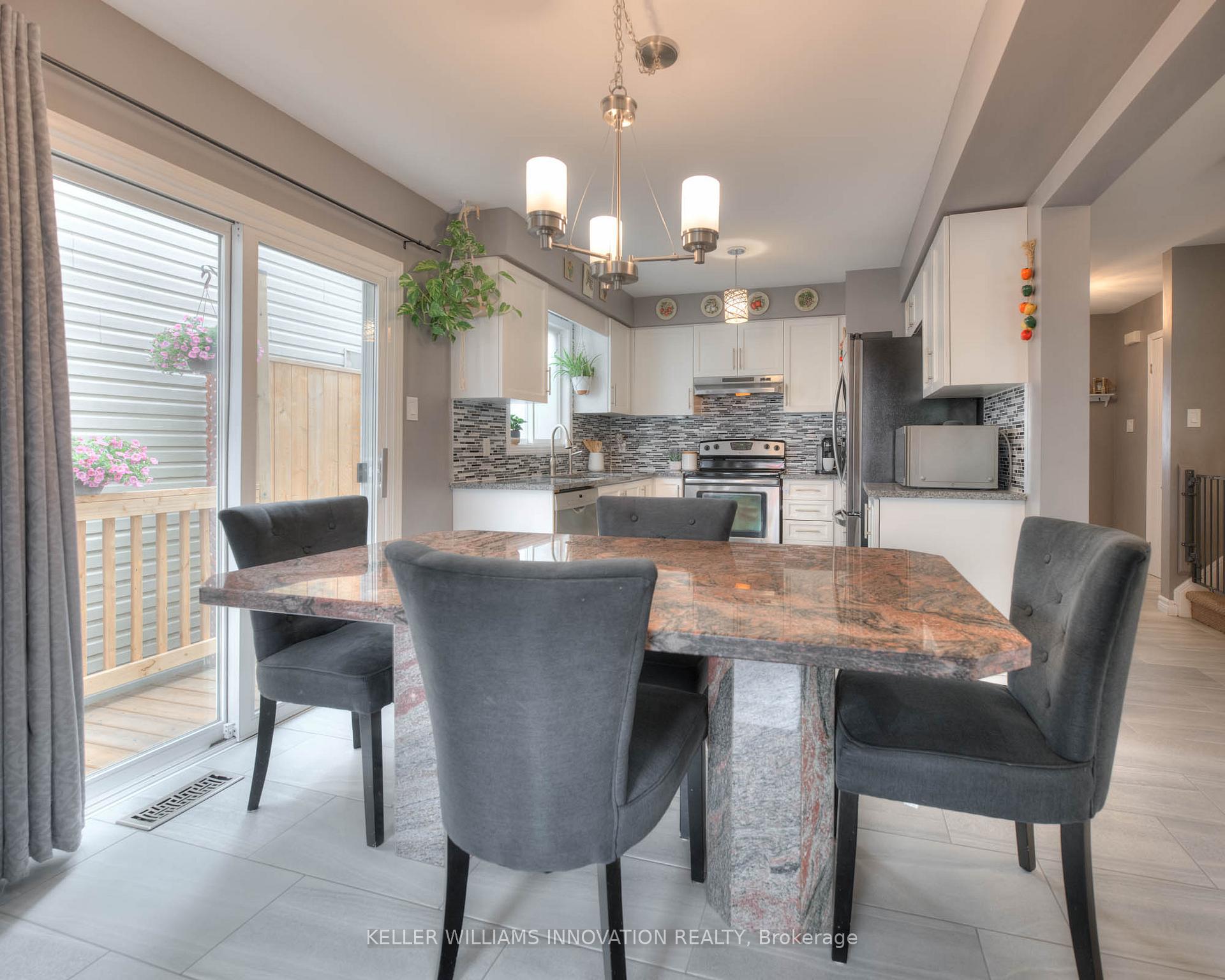 Photo 8 of 72 Westmeadow Drive, Kitchener — HOMEH