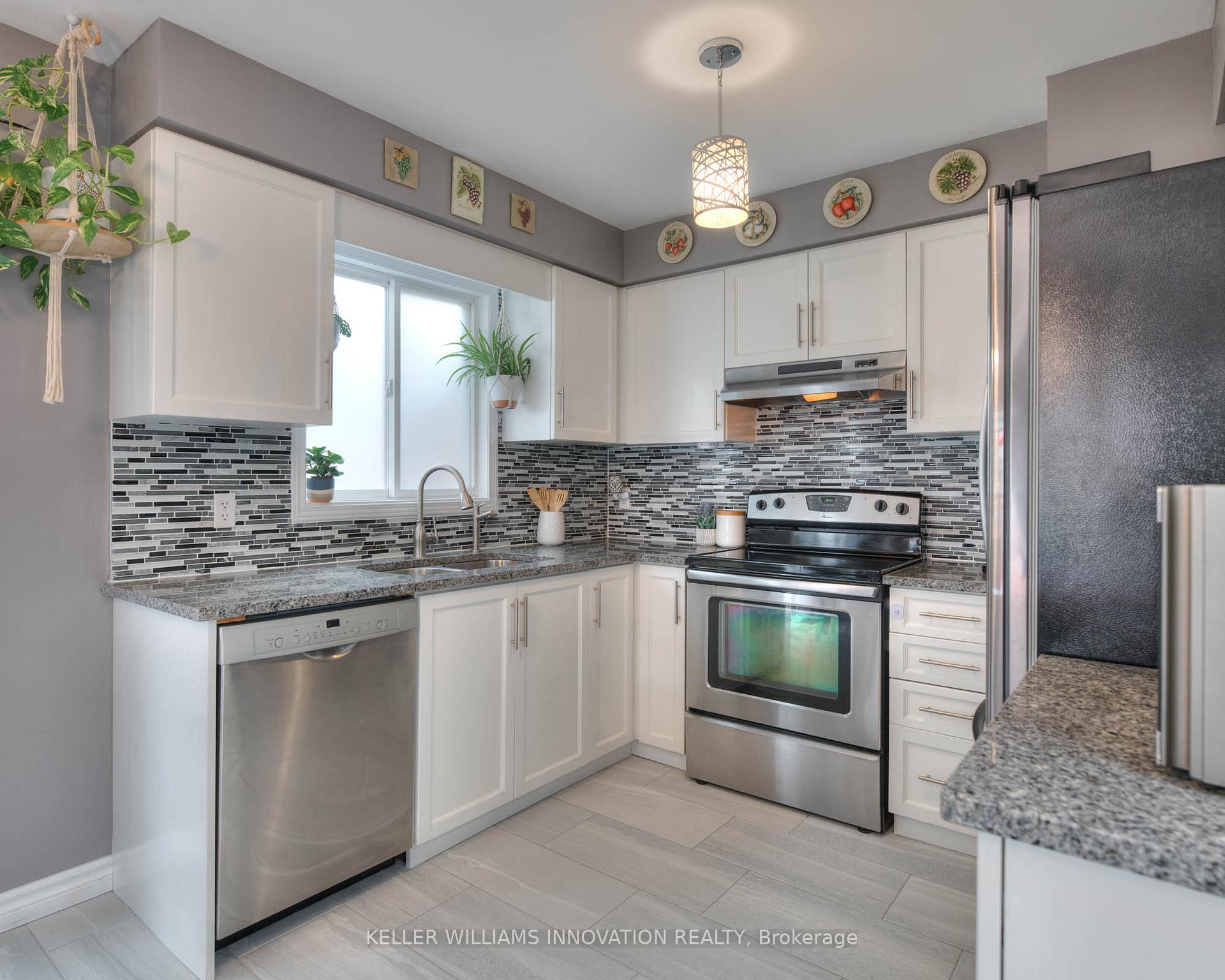 Photo 9 of 72 Westmeadow Drive, Kitchener — HOMEH