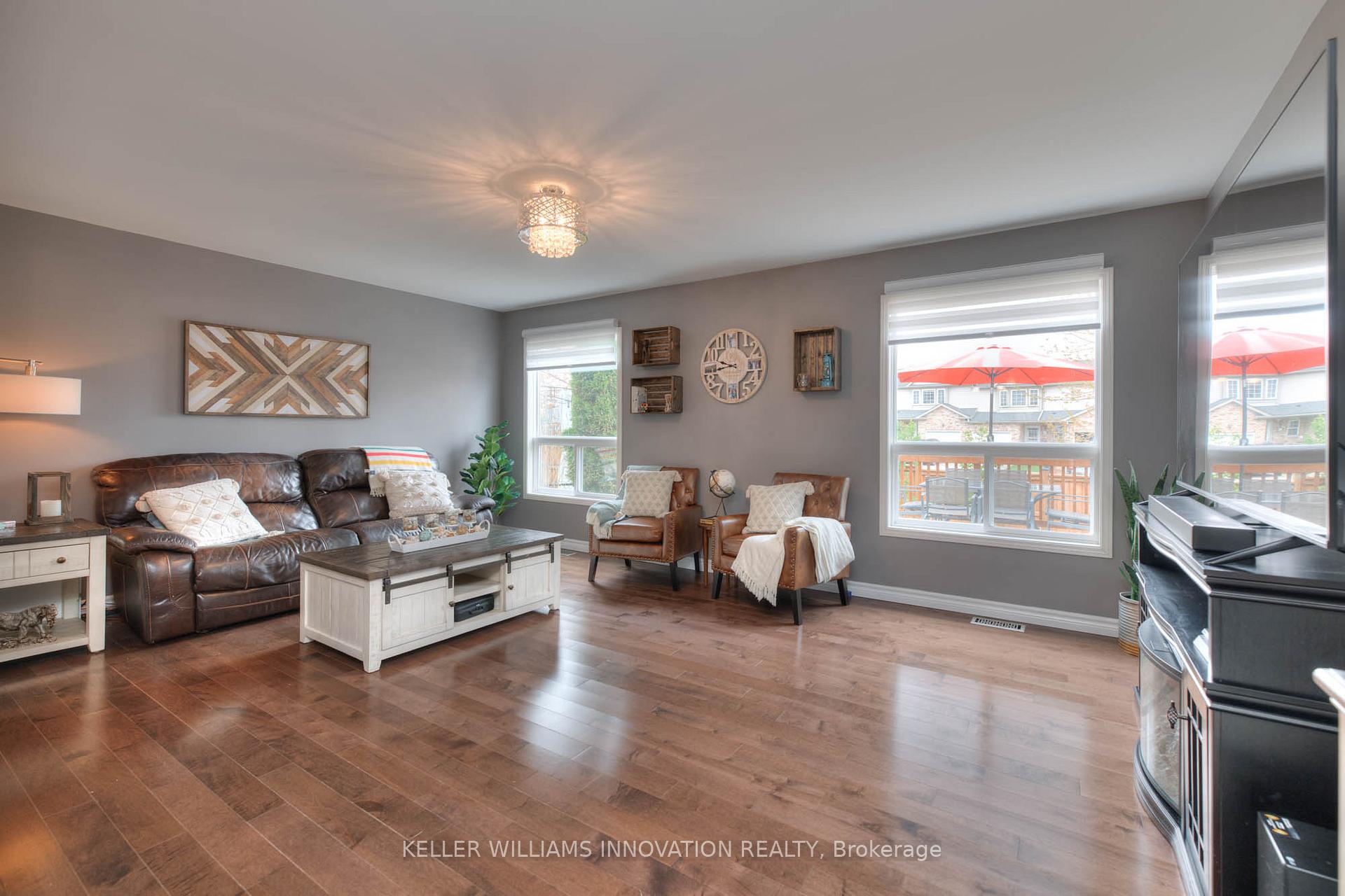 Photo 13 of 72 Westmeadow Drive, Kitchener — HOMEH