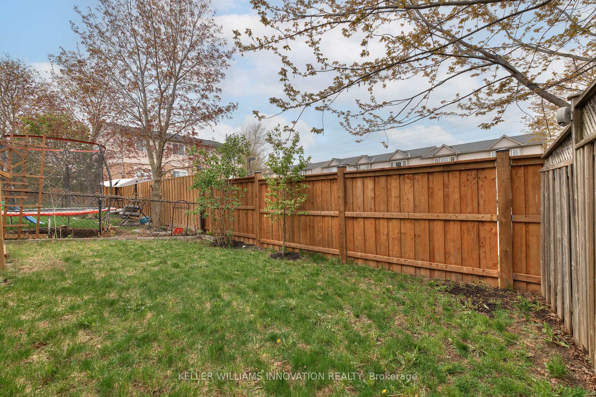 Photo 30 of 72 Westmeadow Drive, Kitchener — HOMEH