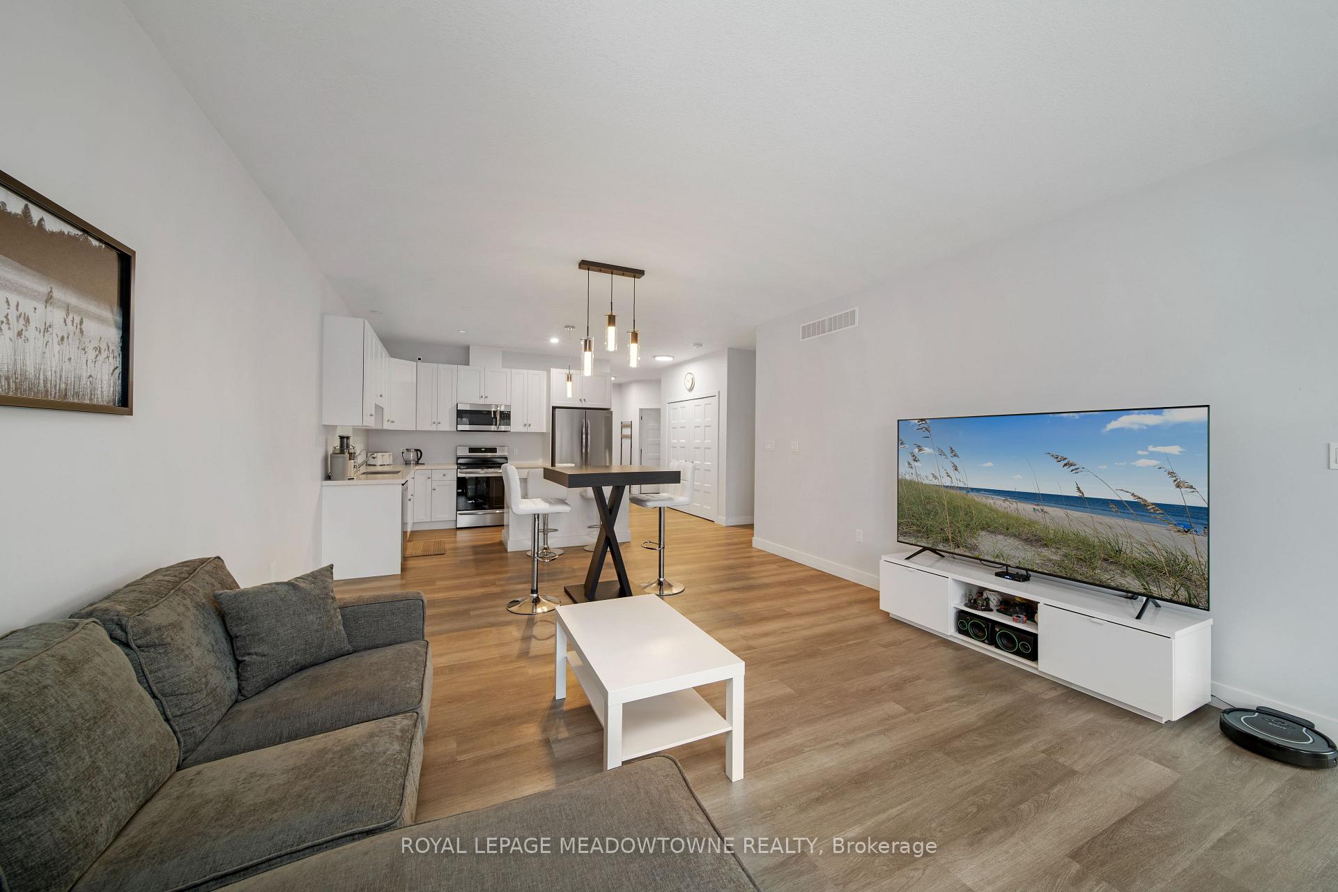 Photo 6 of 218 Elora Street, Minto — HOMEH