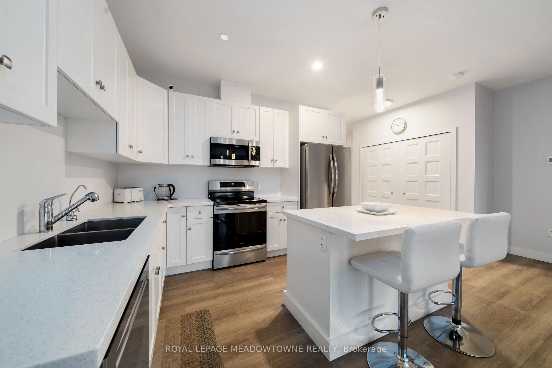 Photo 9 of 218 Elora Street, Minto — HOMEH