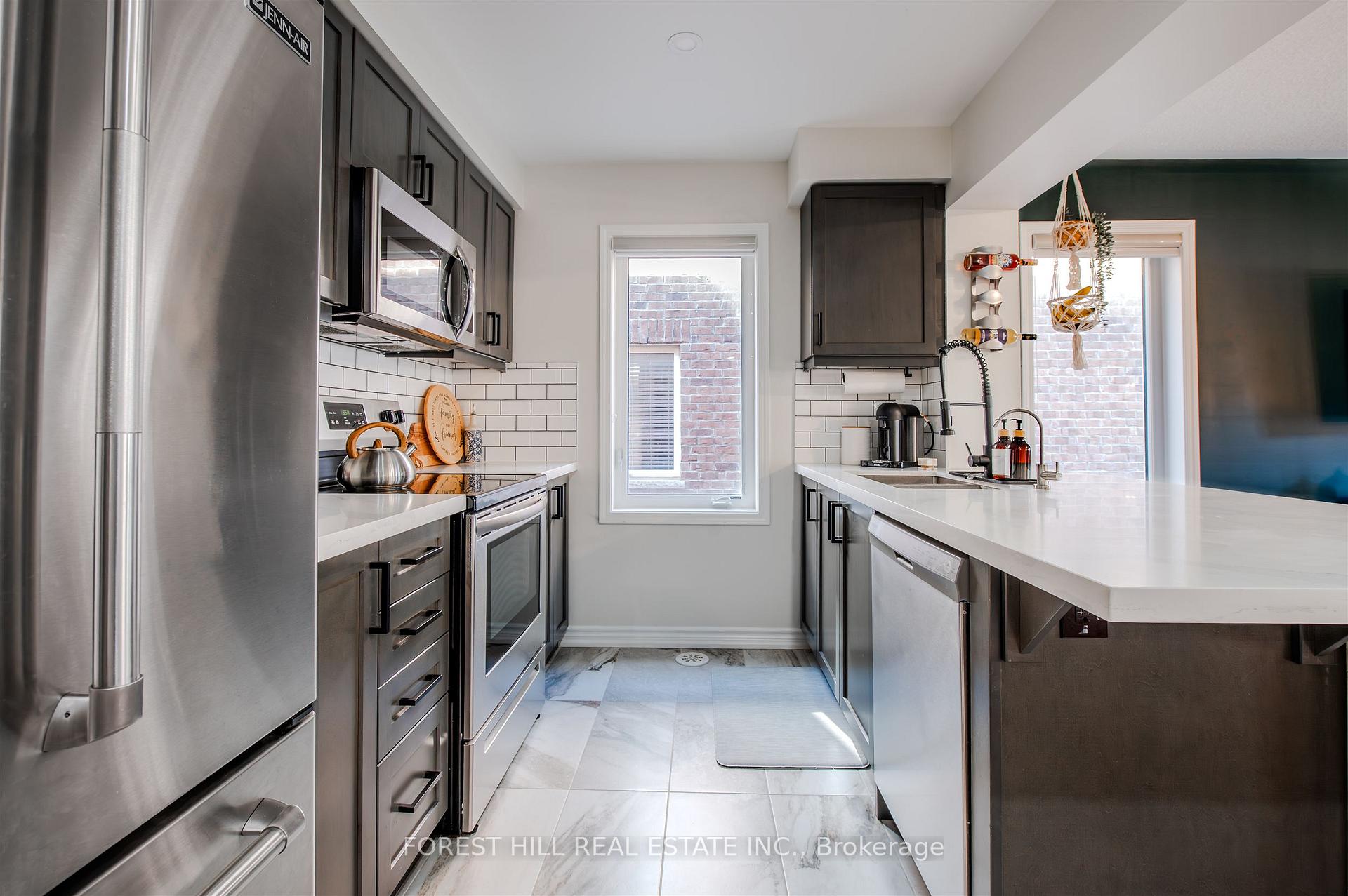 Photo 10 of 556 Buckeye Court, Milton, Cobban — HOMEH