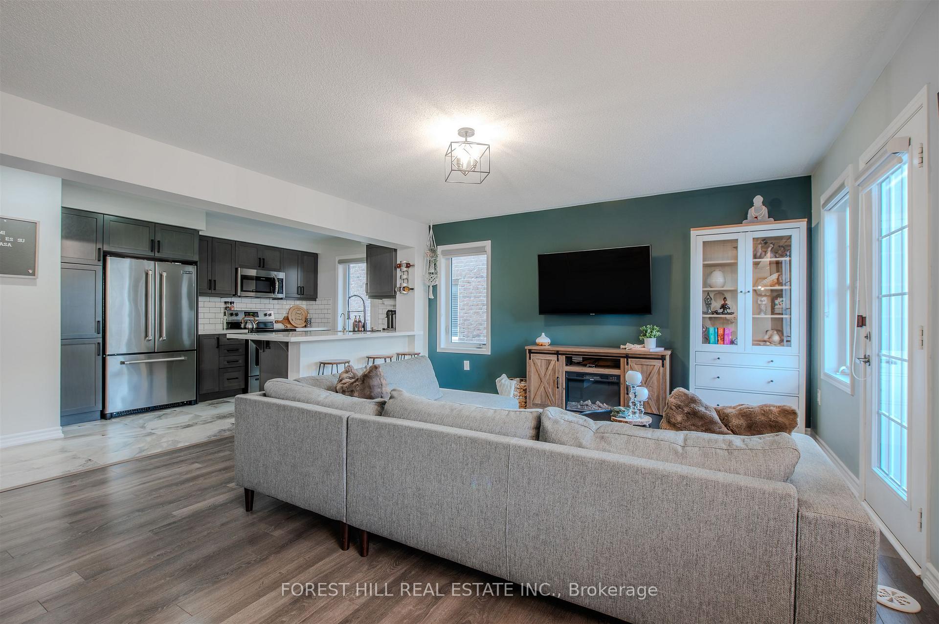 Photo 14 of 556 Buckeye Court, Milton, Cobban — HOMEH