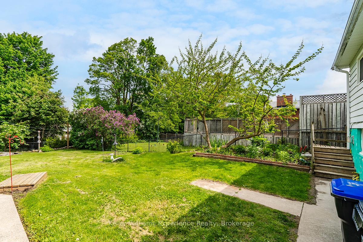 Photo 21 of 258 Ruby Street, Midland — HOMEH