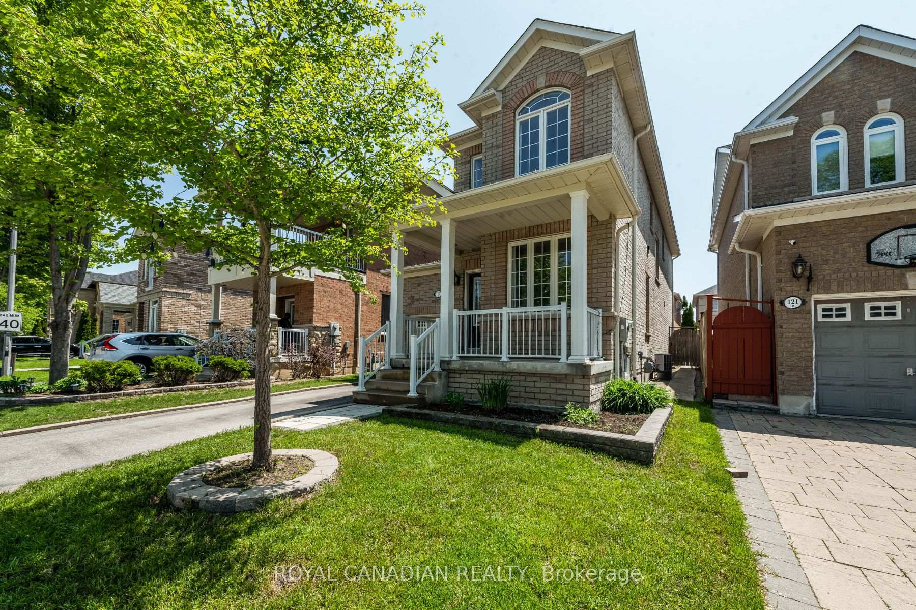 Photo 3 of 119 Saffron Street, Markham, Greensborough — HOMEH