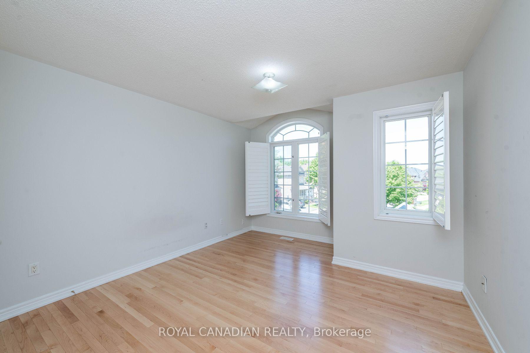 Photo 35 of 119 Saffron Street, Markham, Greensborough — HOMEH