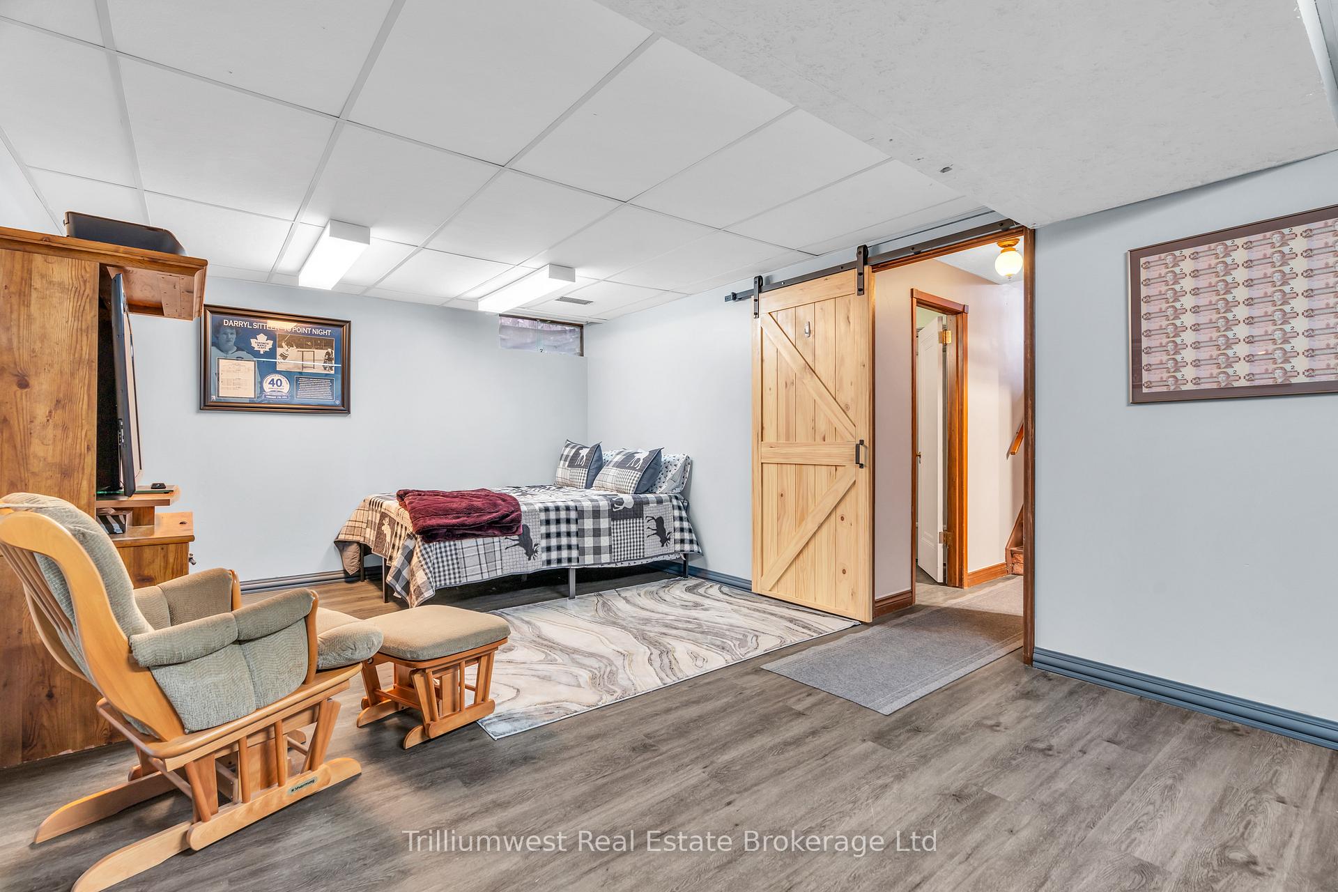 Photo 31 of 121 Martinglen Crescent, Kitchener — HOMEH