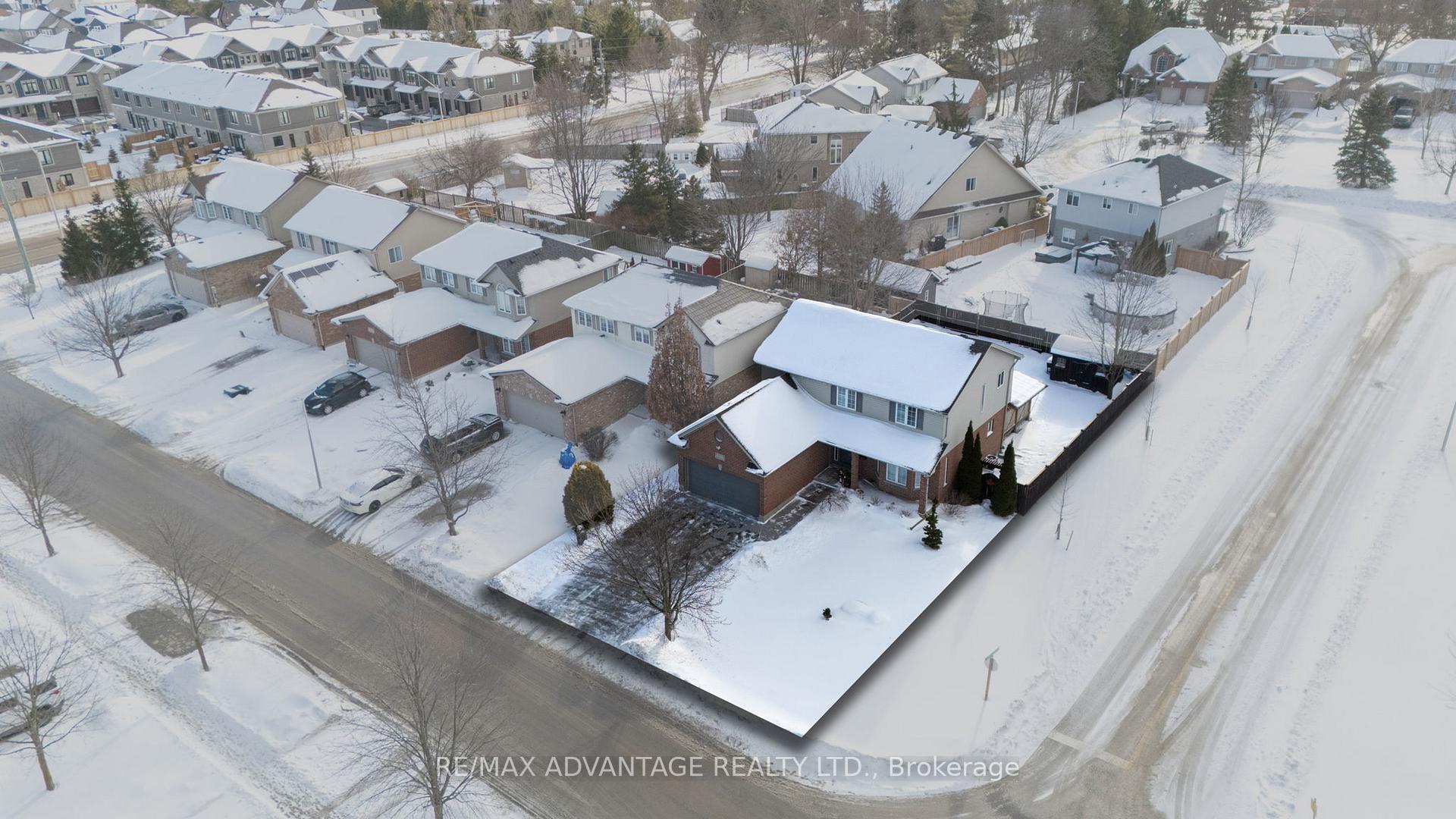 Photo 7 of 57 Stonefield Lane, Middlesex Centre, Ilderton — HOMEH