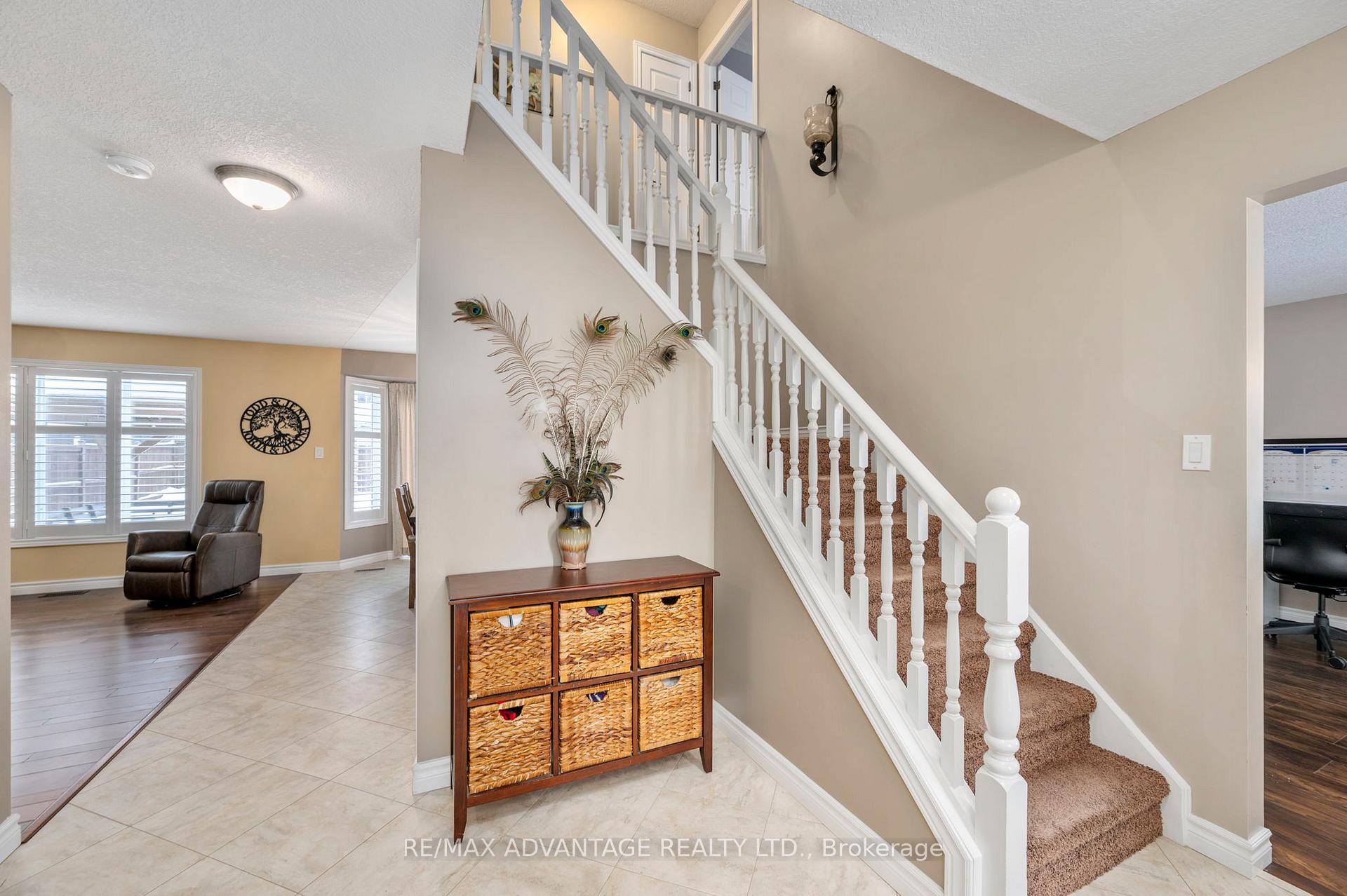 Photo 9 of 57 Stonefield Lane, Middlesex Centre, Ilderton — HOMEH