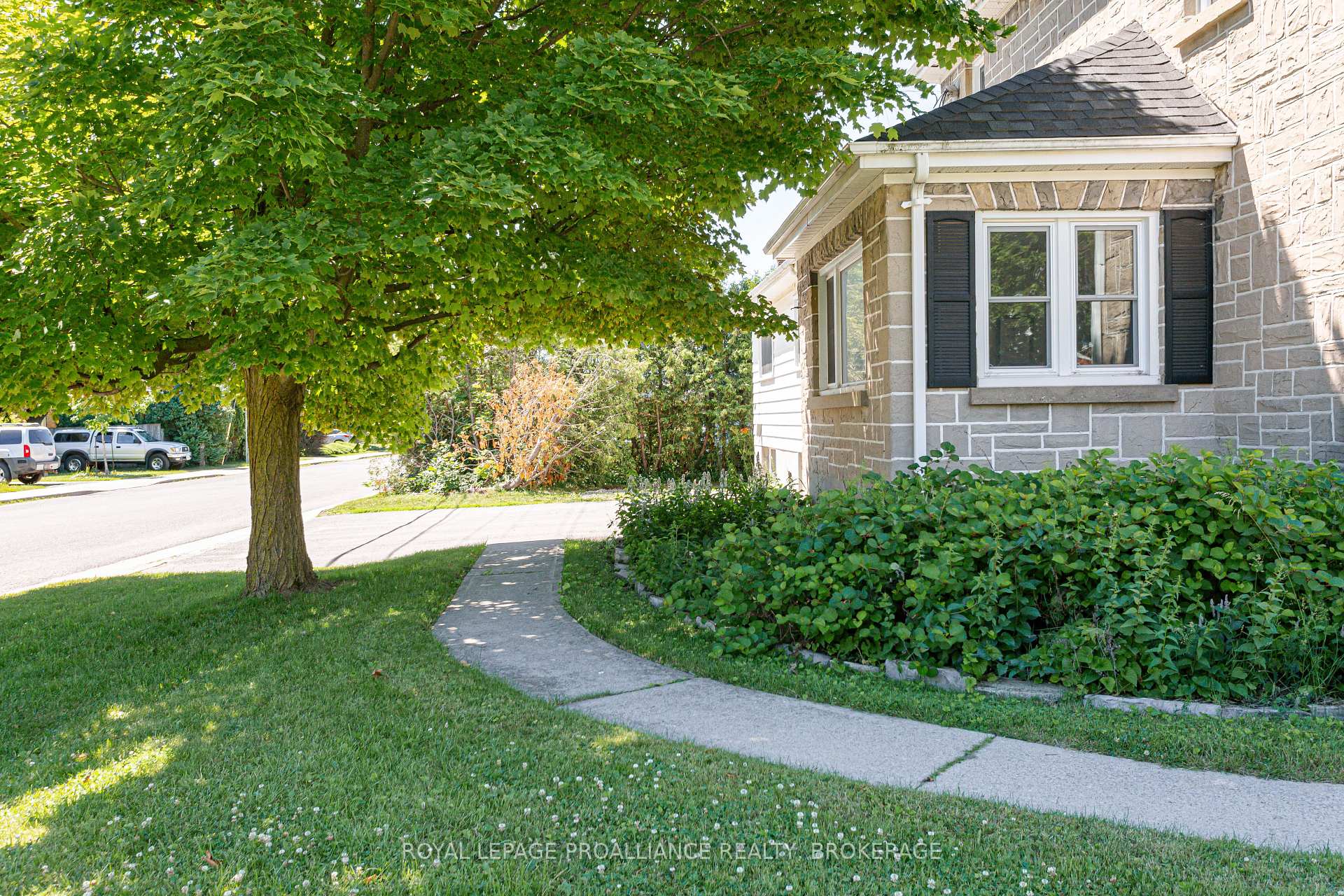 Photo 5 of 78 Carruthers Avenue, Kingston, Central City East — HOMEH