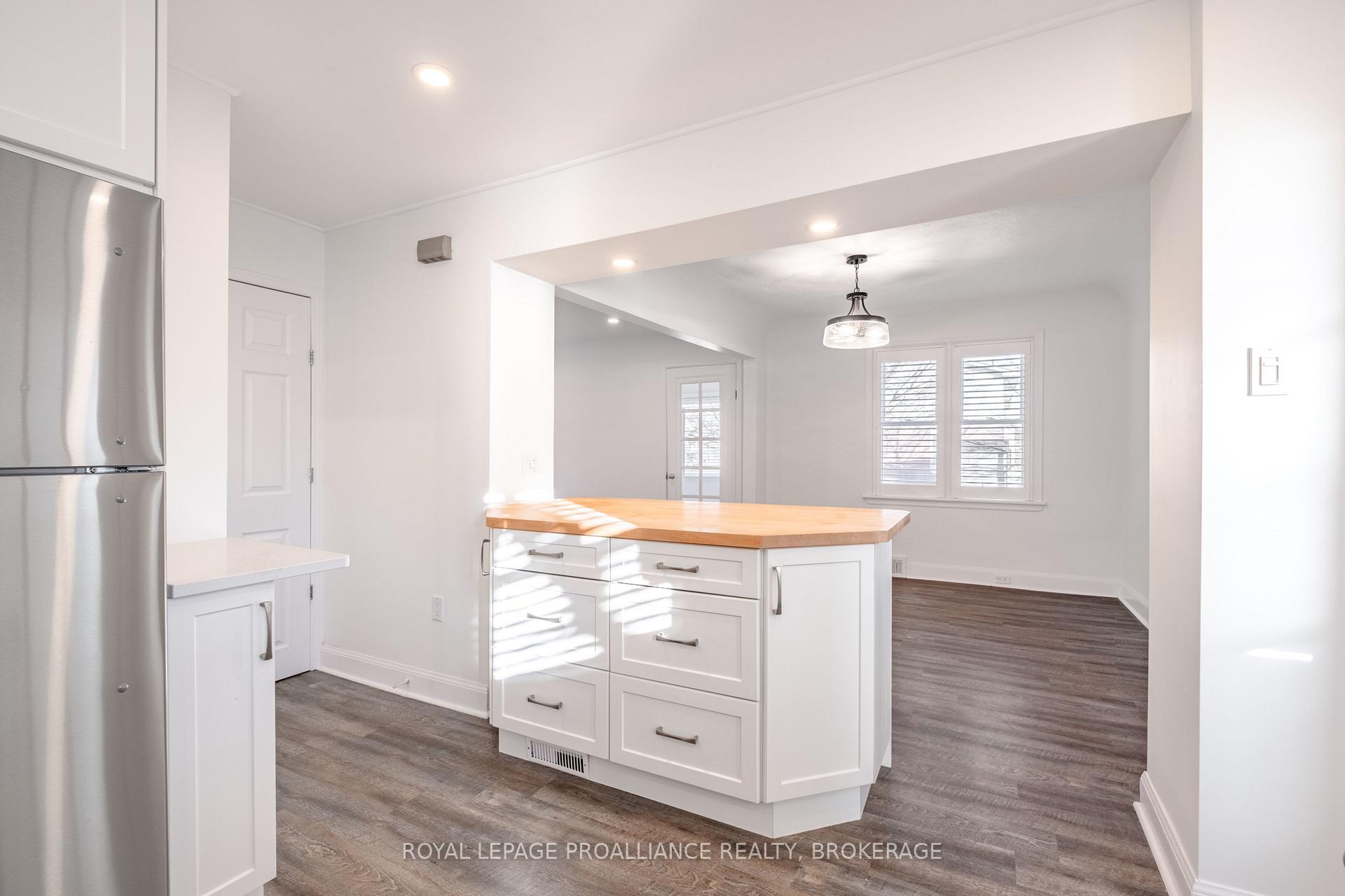 Photo 10 of 78 Carruthers Avenue, Kingston, Central City East — HOMEH