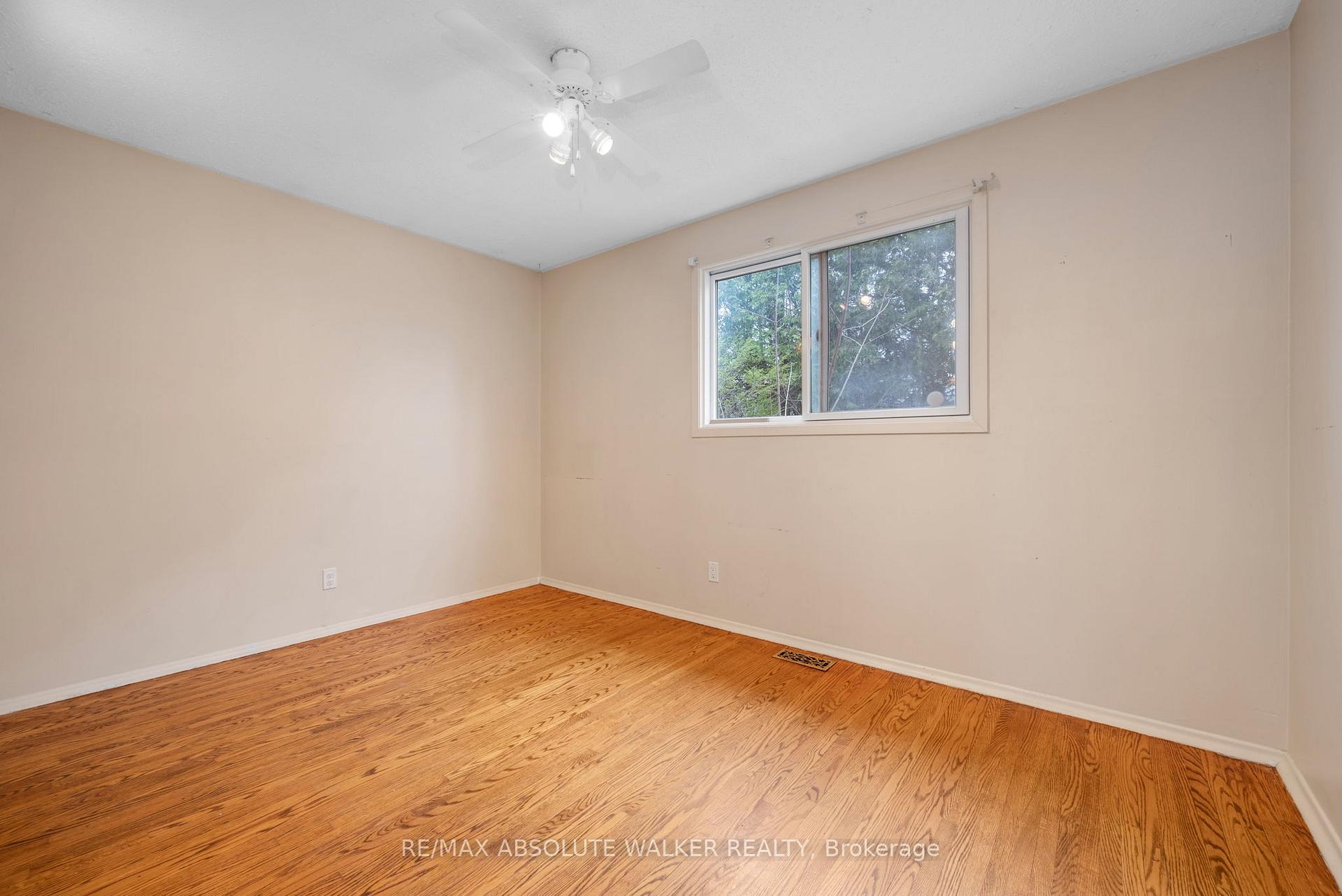 Photo 17 of 107 Coburn Avenue, Ottawa, Kanata - Glencairn/Hazeldean — HOMEH