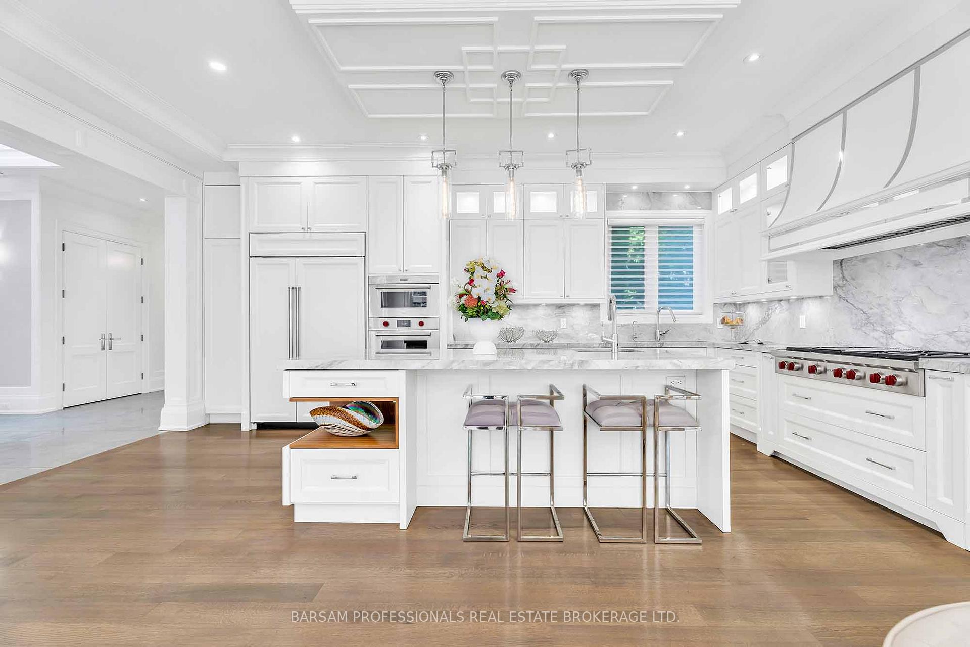 Photo 10 of 17 Towne Court, Markham, Unionville — HOMEH