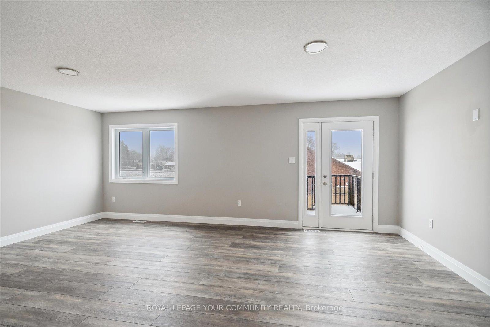 Photo 5 of Unit #2, 182 Bridge Crescent, Minto — HOMEH