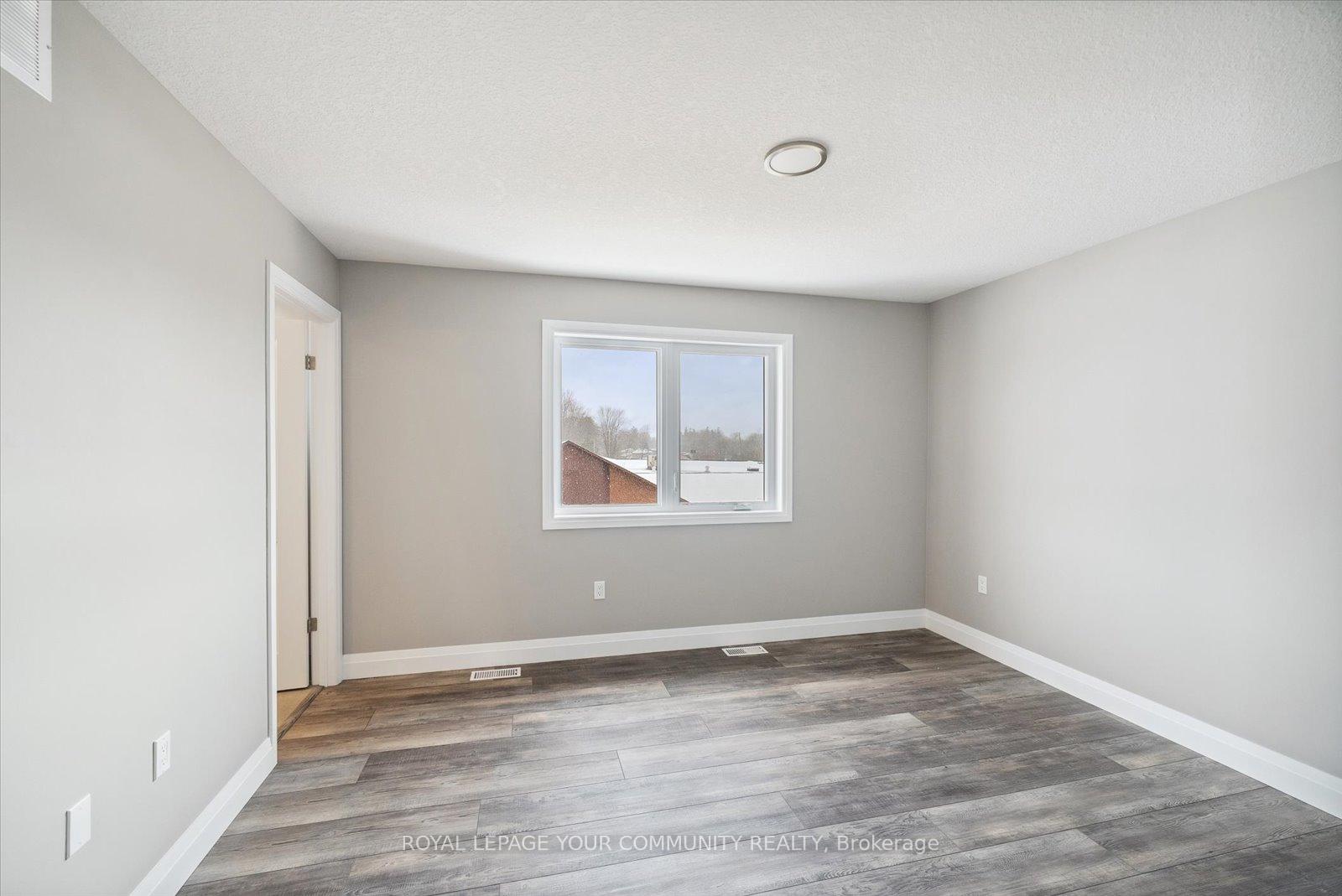 Photo 14 of Unit #2, 182 Bridge Crescent, Minto — HOMEH