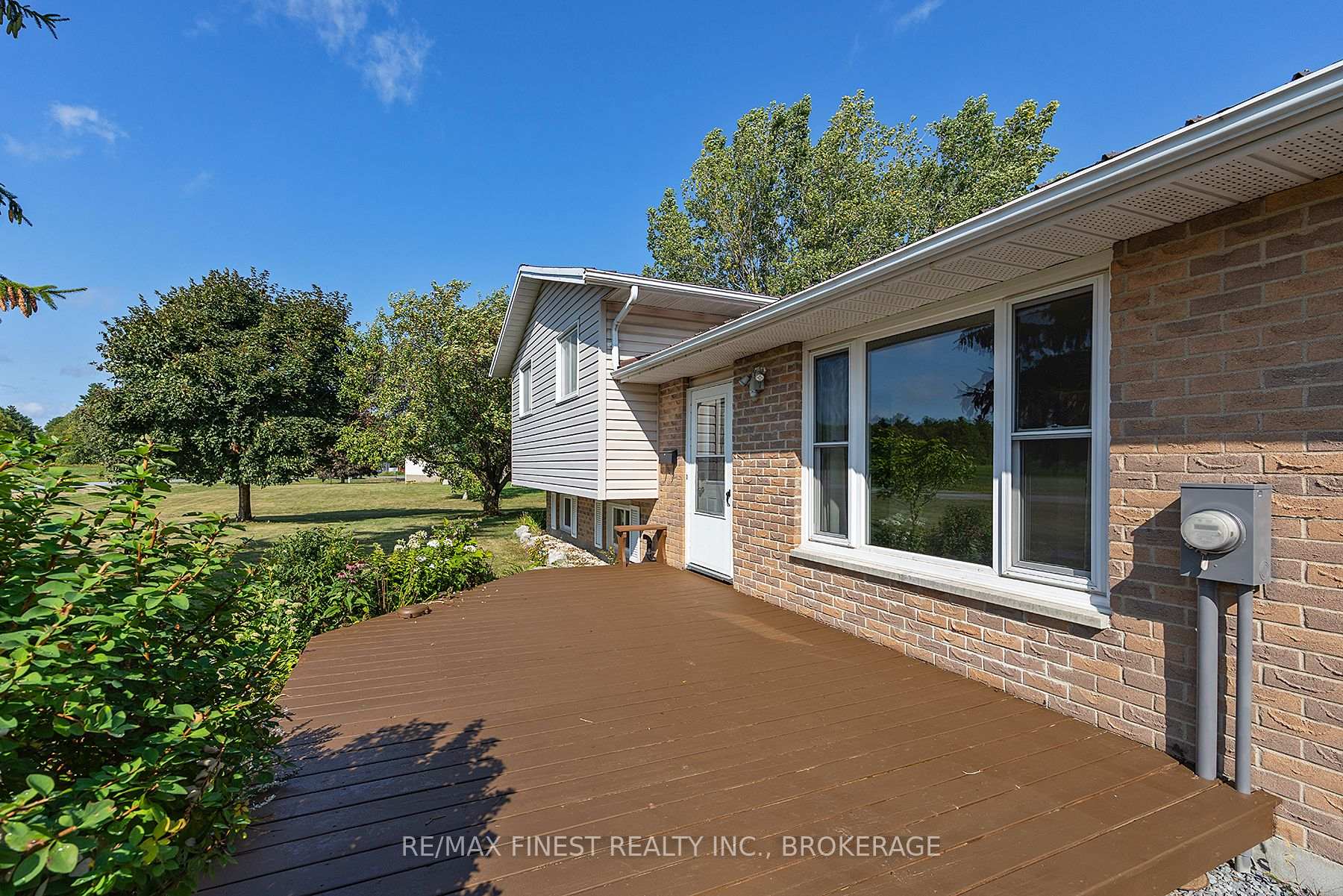 Photo 4 of 6 Marino Drive, Kingston, City North of 401 — HOMEH