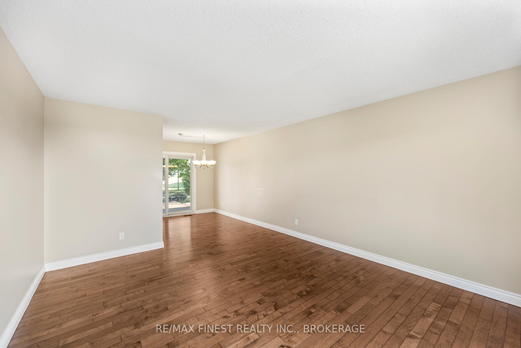 Photo 8 of 6 Marino Drive, Kingston, City North of 401 — HOMEH
