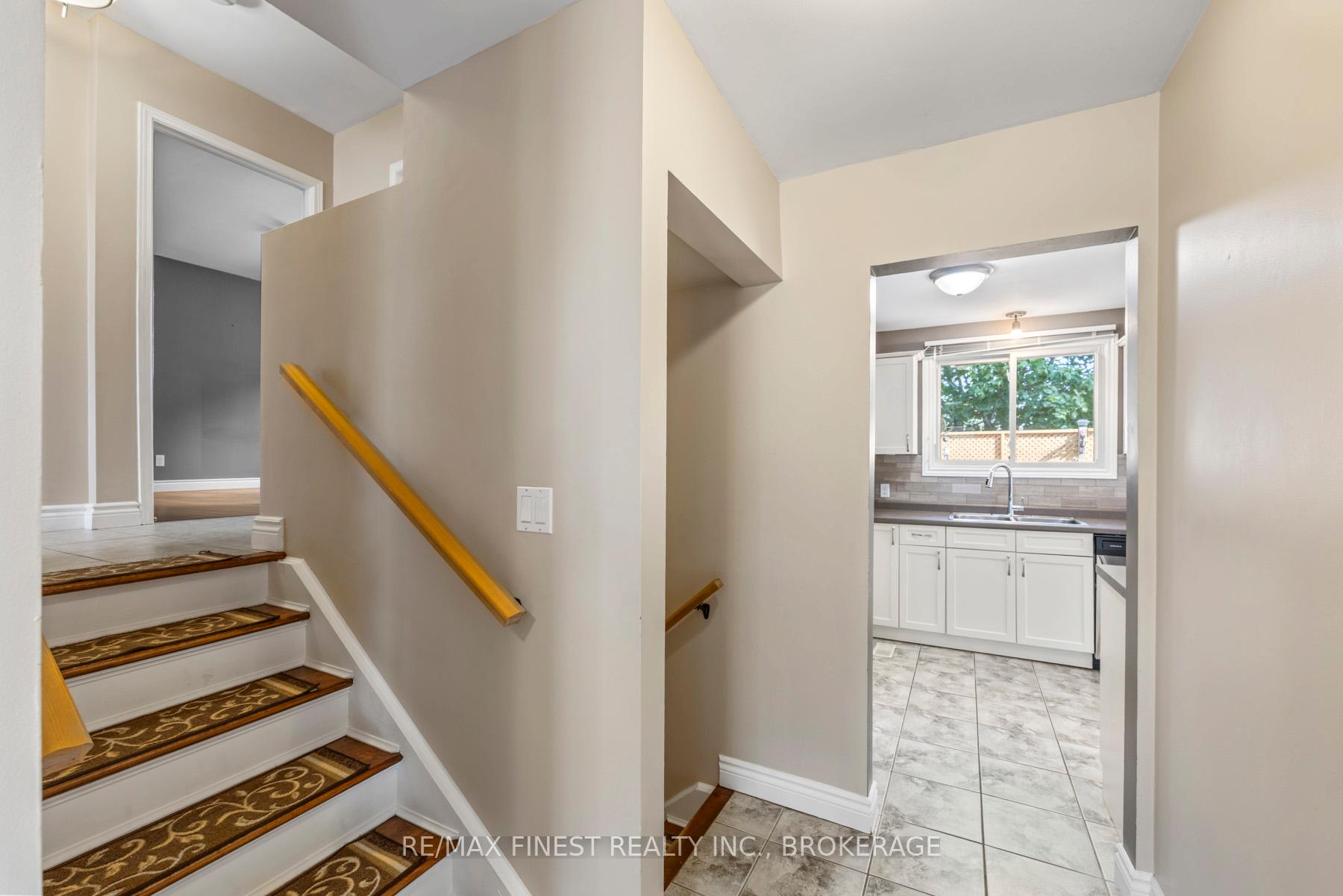 Photo 16 of 6 Marino Drive, Kingston, City North of 401 — HOMEH
