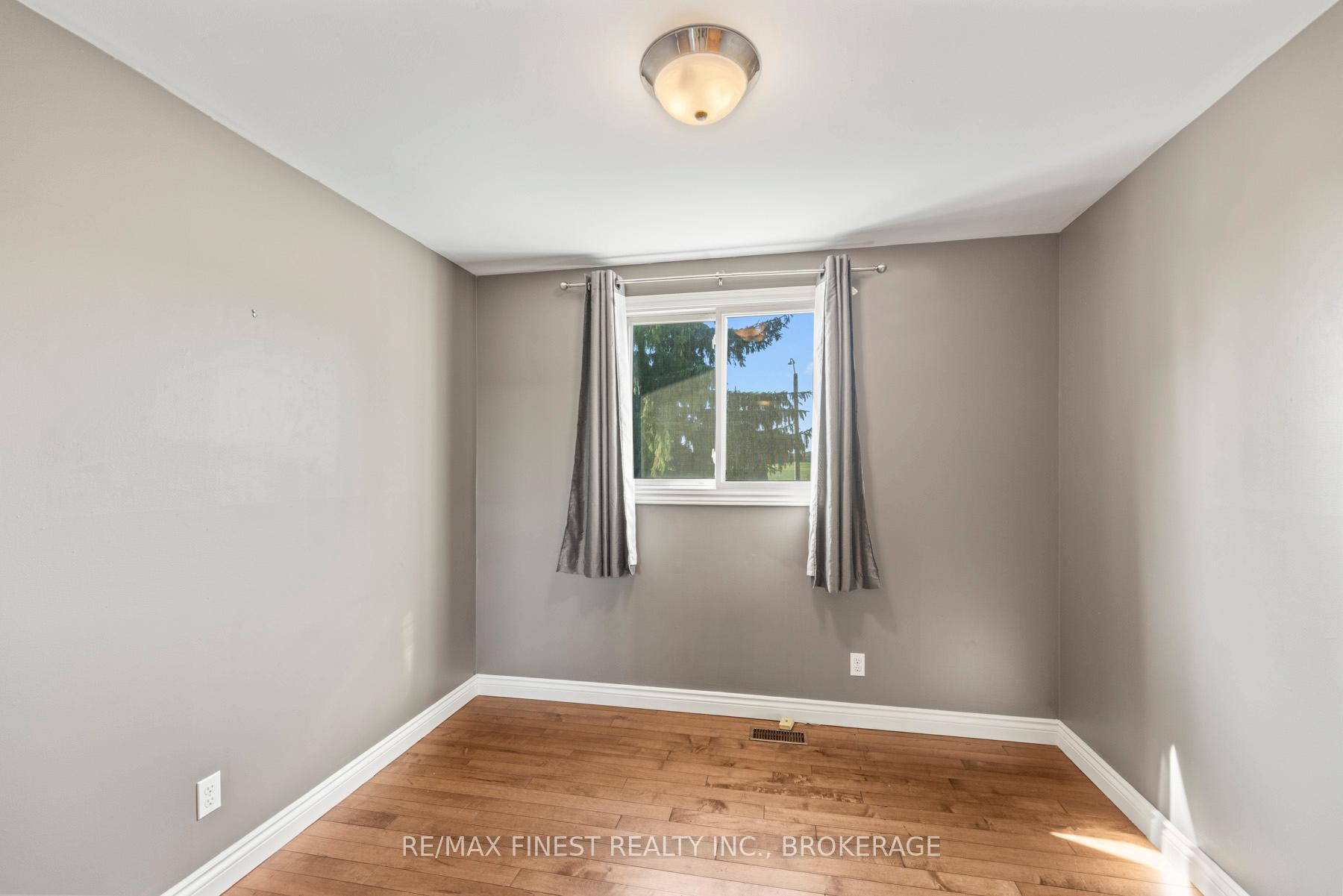 Photo 25 of 6 Marino Drive, Kingston, City North of 401 — HOMEH
