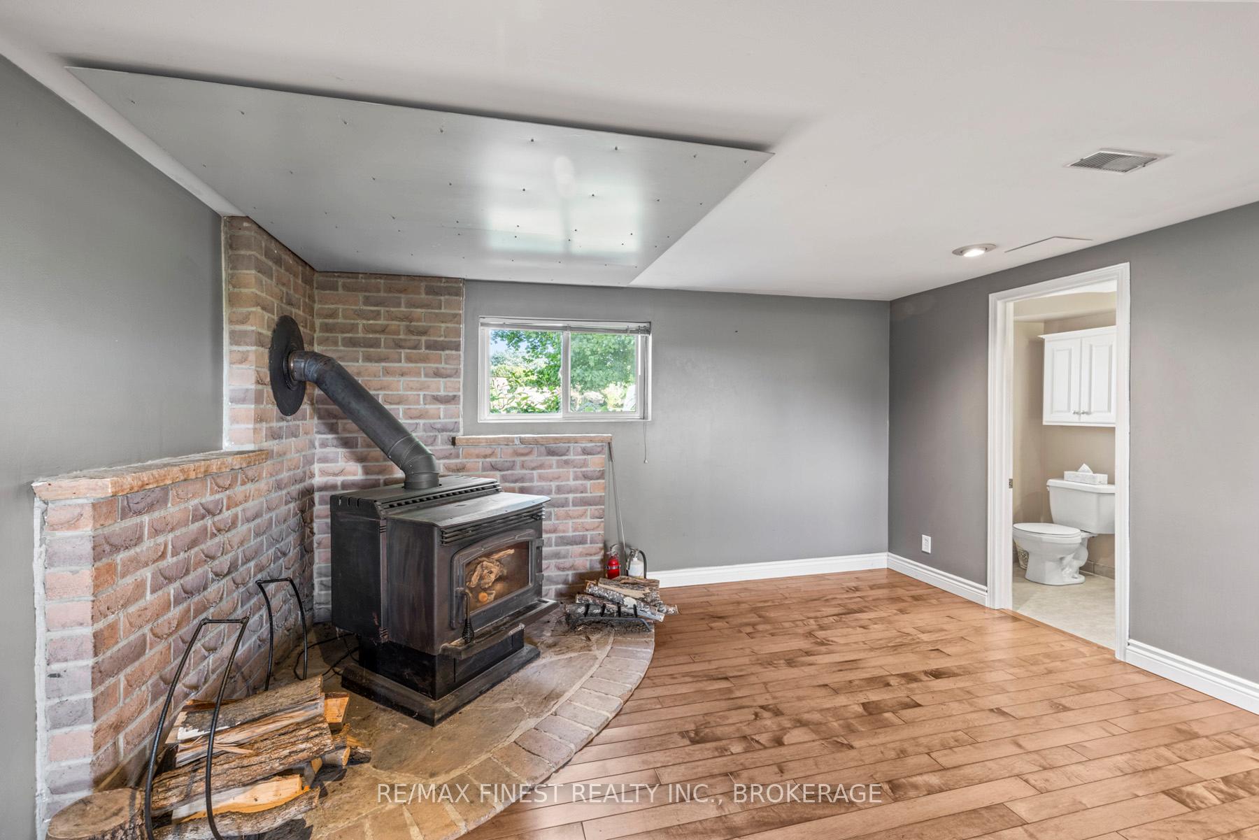 Photo 28 of 6 Marino Drive, Kingston, City North of 401 — HOMEH