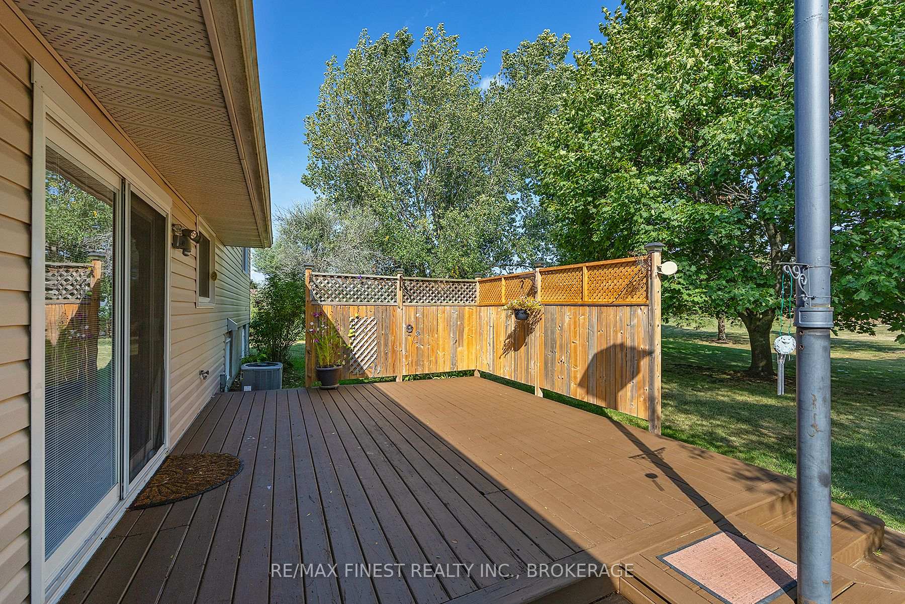 Photo 34 of 6 Marino Drive, Kingston, City North of 401 — HOMEH