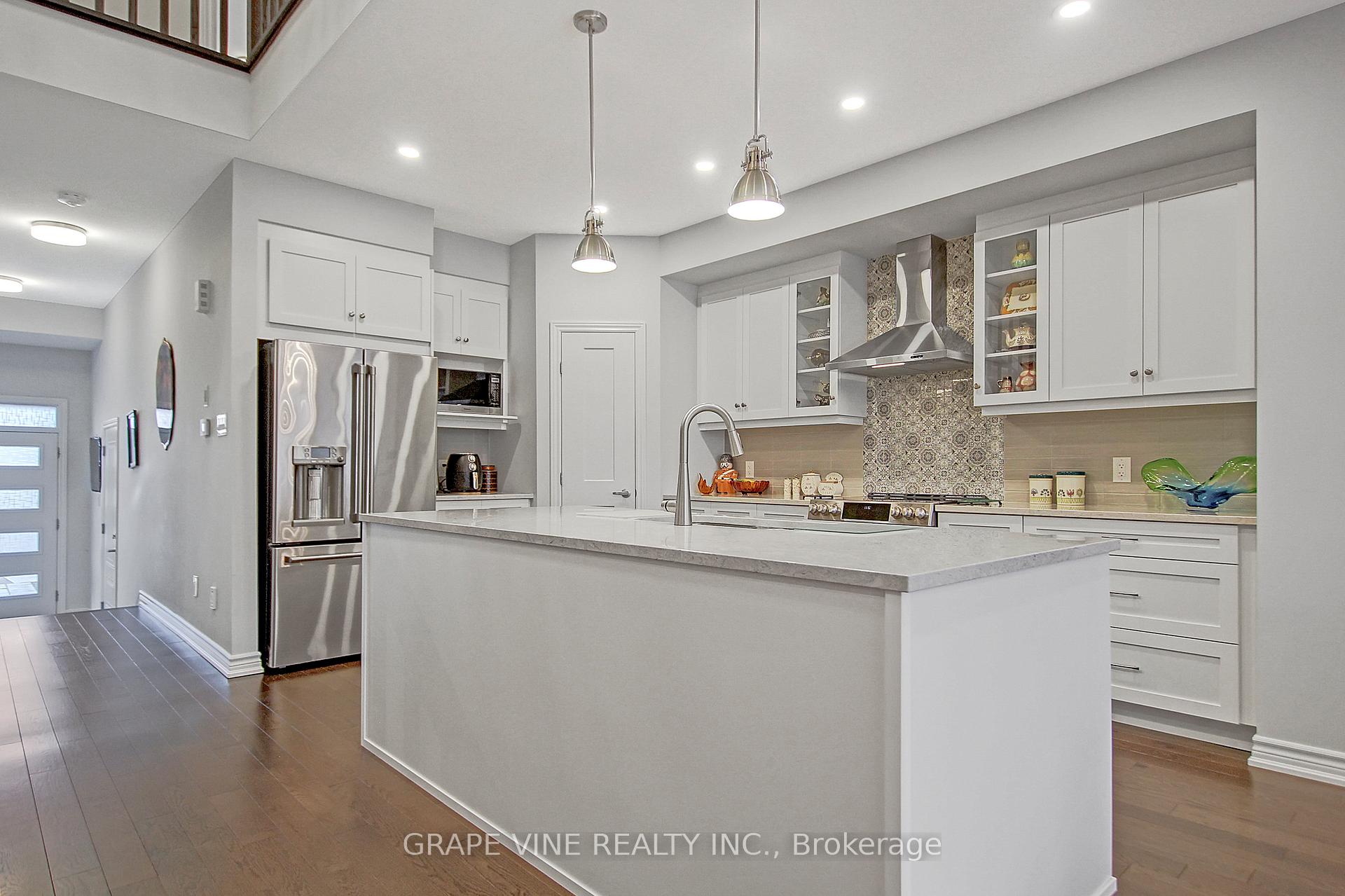 Photo 6 of 4836 Abbott Street E, Ottawa, Kanata - Emerald Meadows/Trailwest — HOMEH
