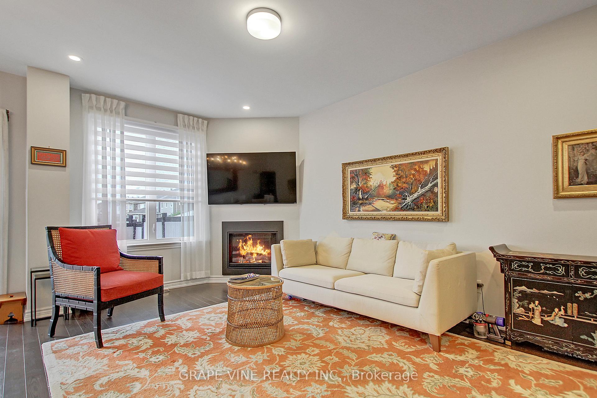 Photo 11 of 4836 Abbott Street E, Ottawa, Kanata - Emerald Meadows/Trailwest — HOMEH