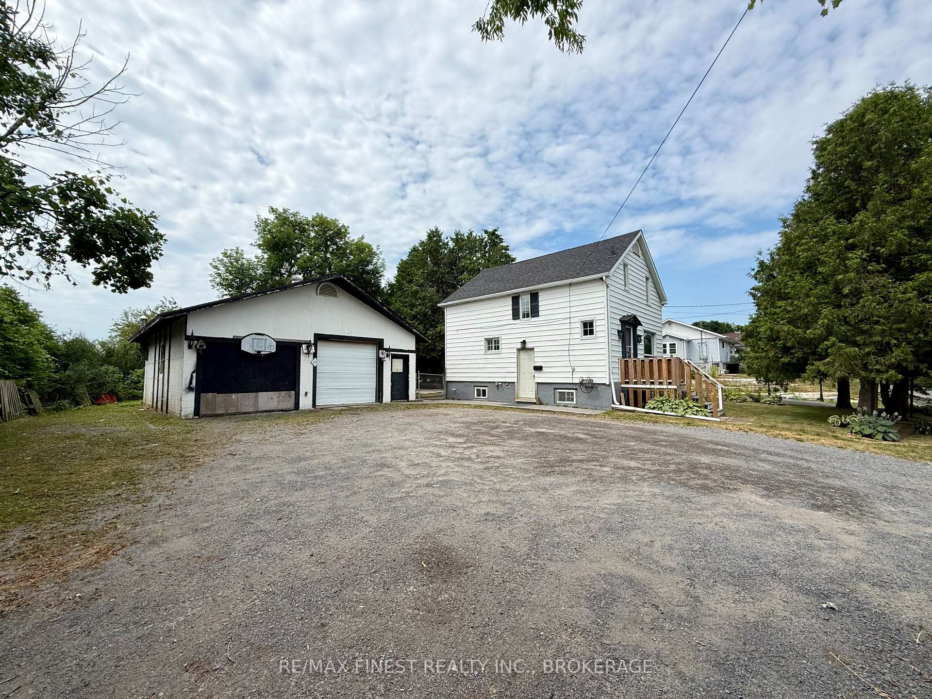 Photo 3 of 6 Greer Street, Kingston, Rideau — HOMEH