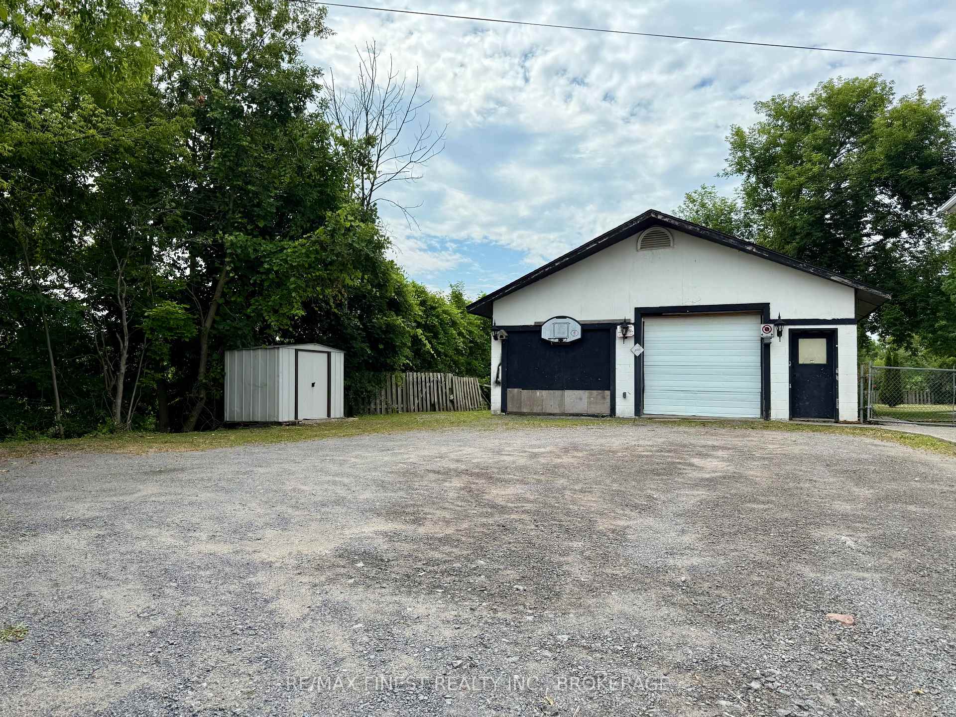 Photo 4 of 6 Greer Street, Kingston, Rideau — HOMEH