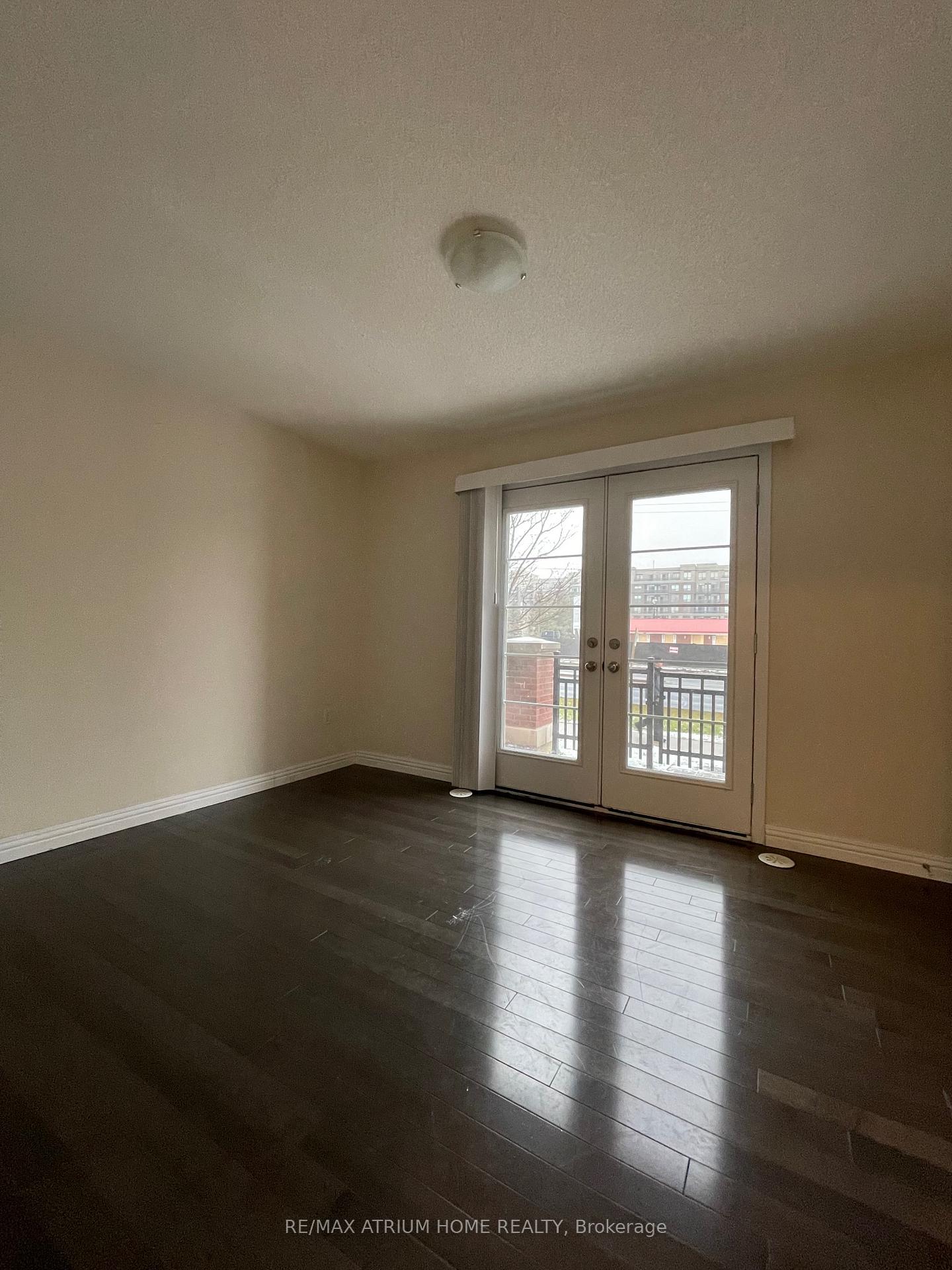 Photo 7 of 46 Beehive Lane, Markham, Wismer — HOMEH
