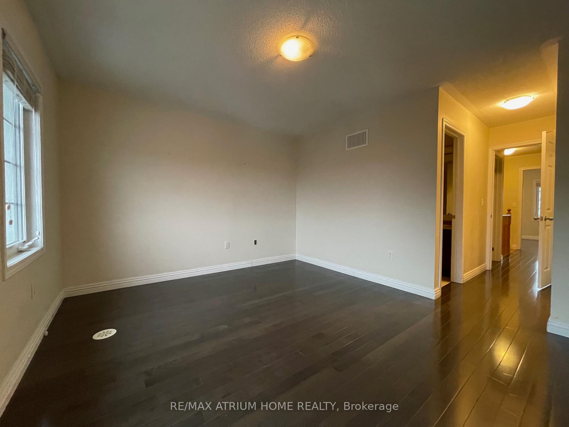 Photo 8 of 46 Beehive Lane, Markham, Wismer — HOMEH